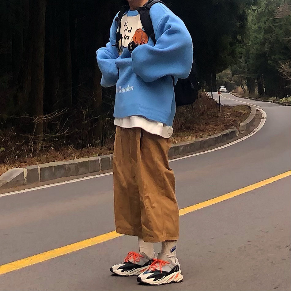 Adidas Yeezy Boost 700 Wave Runner Solid Grey 2017/2019, Supreme Backpack Black - 18FW 착용 스타일