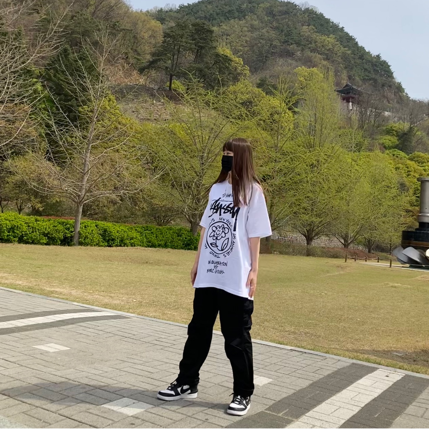 Stussy x Marc Jacobs 40 WT T-Shirt, Nike x Ambush Dunk High Black 착용 스타일