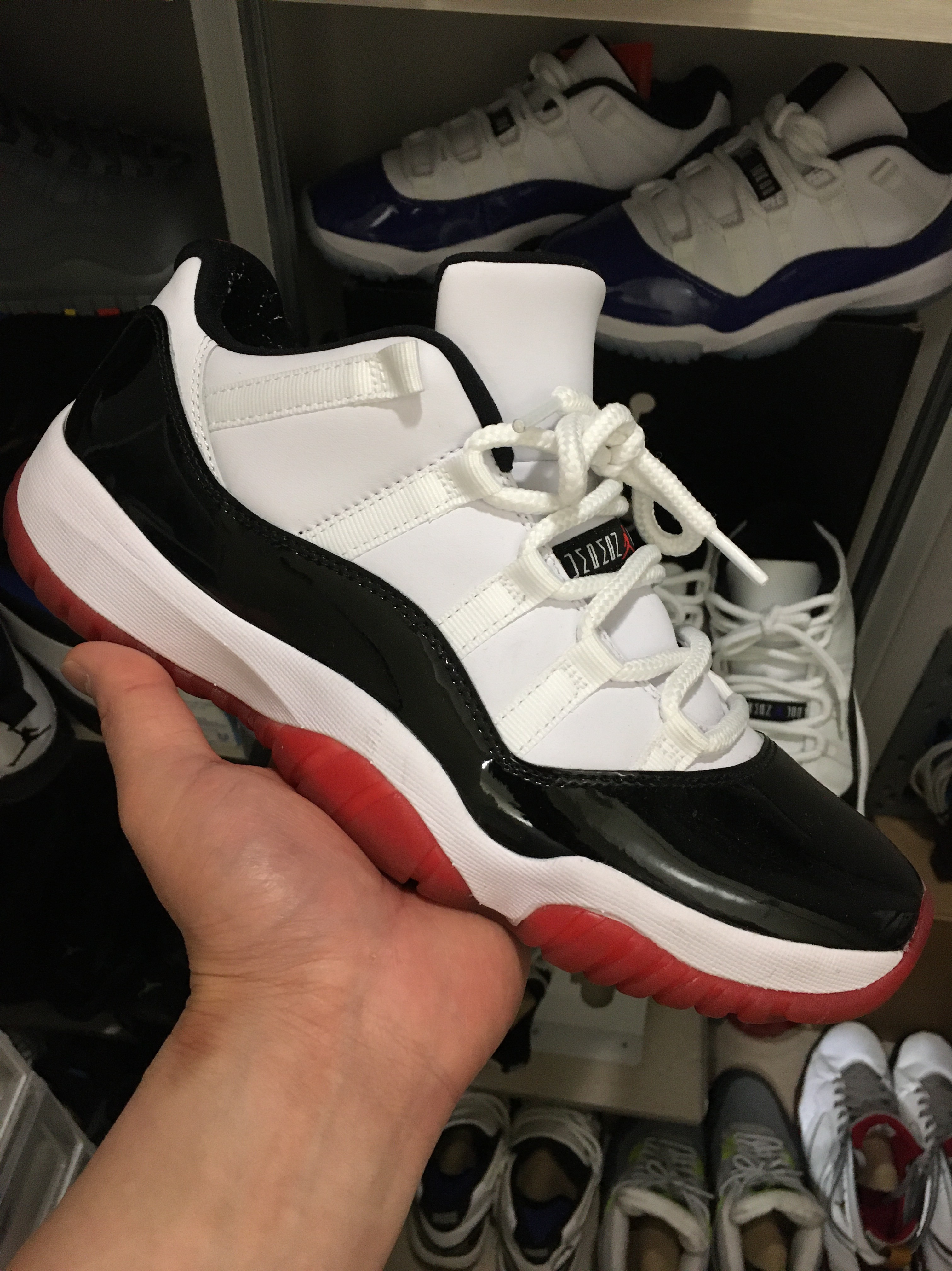 Jordan 11 Retro Low Concord Bred, (GS) Jordan 11 Retro Low Concord Bred 착용 스타일 - 1