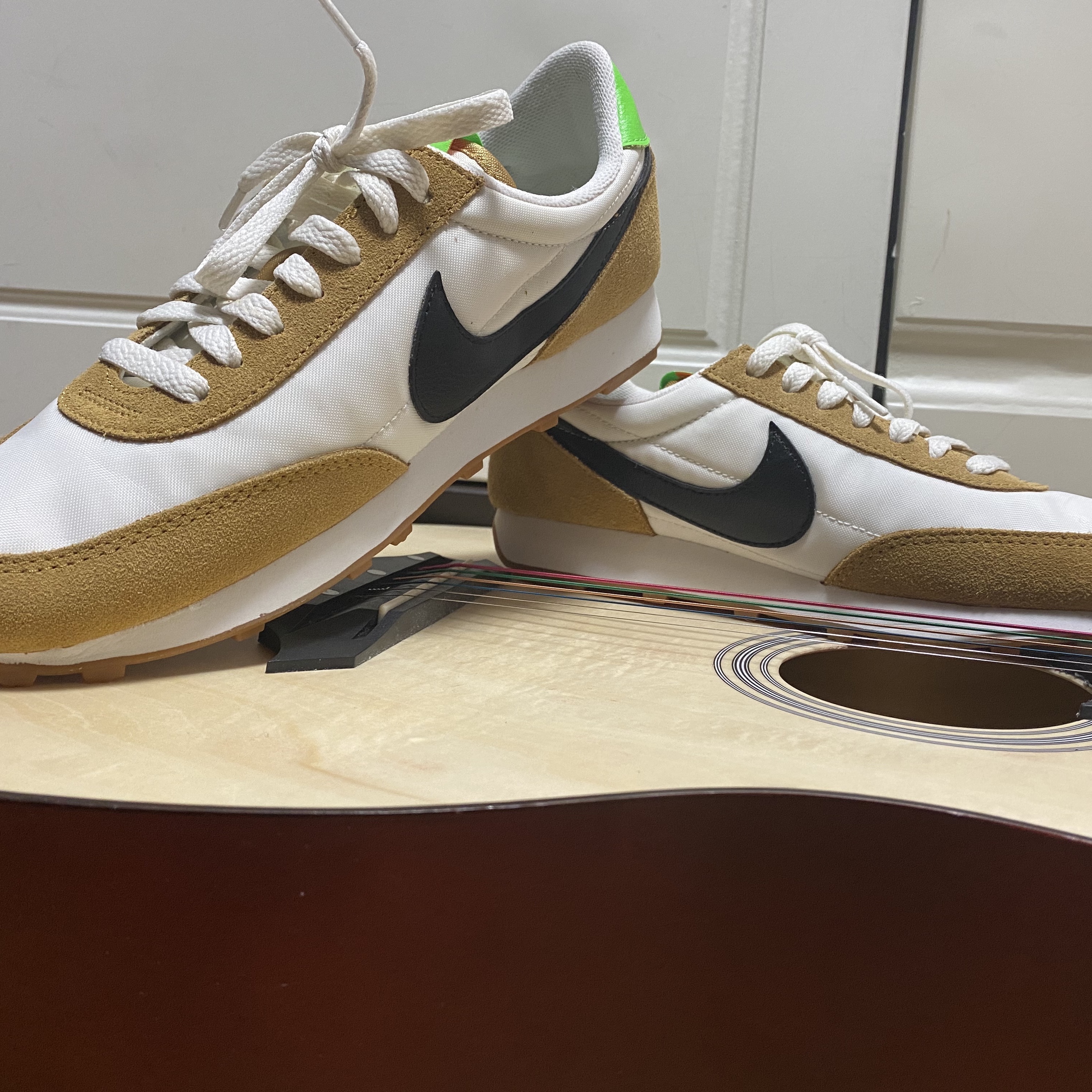 (W) Nike Daybreak Wheat 착용 스타일 - 2