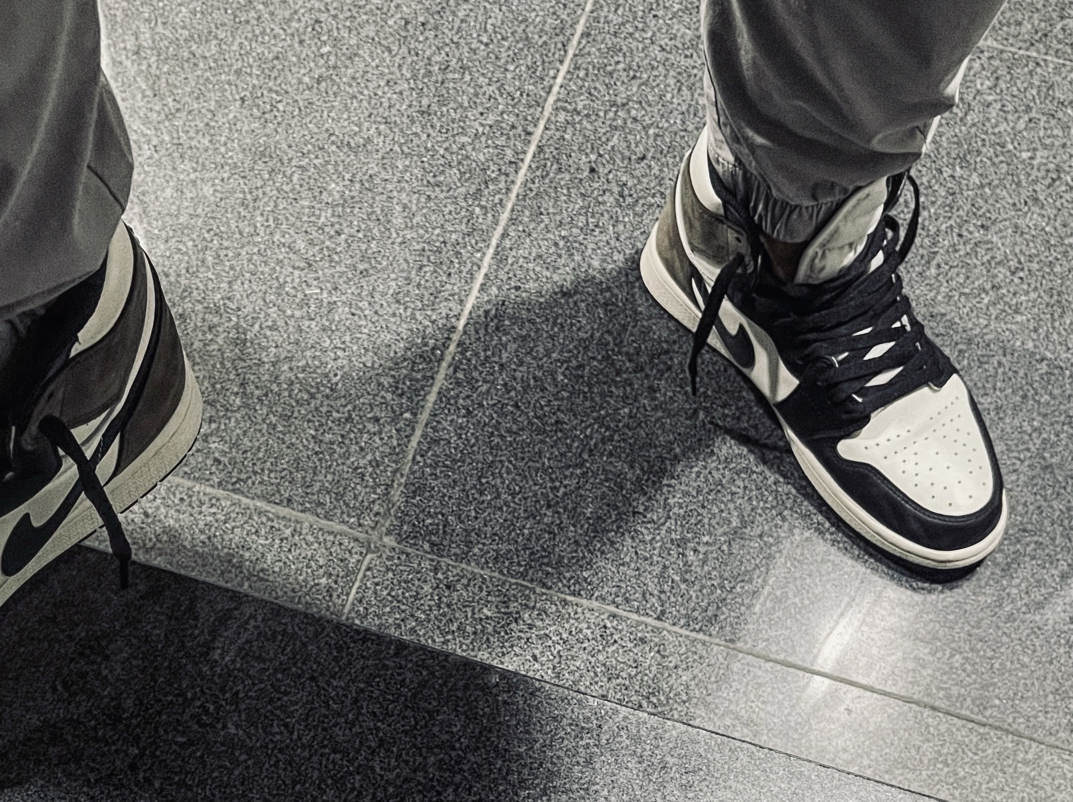 Jordan 1 Retro High OG Black Mocha 착용 스타일
