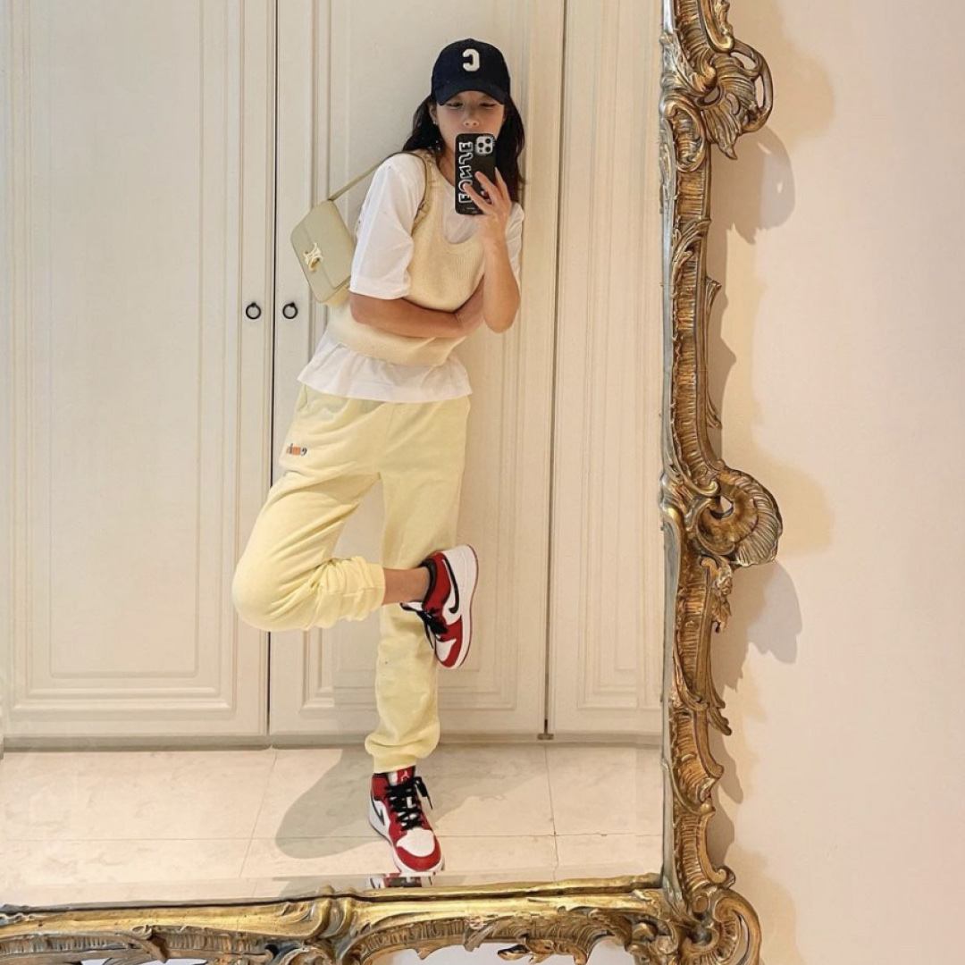 Jordan 1 Mid Chicago 2020 착용 스타일 - 2