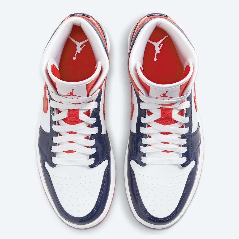 Nike Dunk Low SP Champ Colors, Jordan 1 Retro High OG Metallic Gold 착용 스타일 - 4