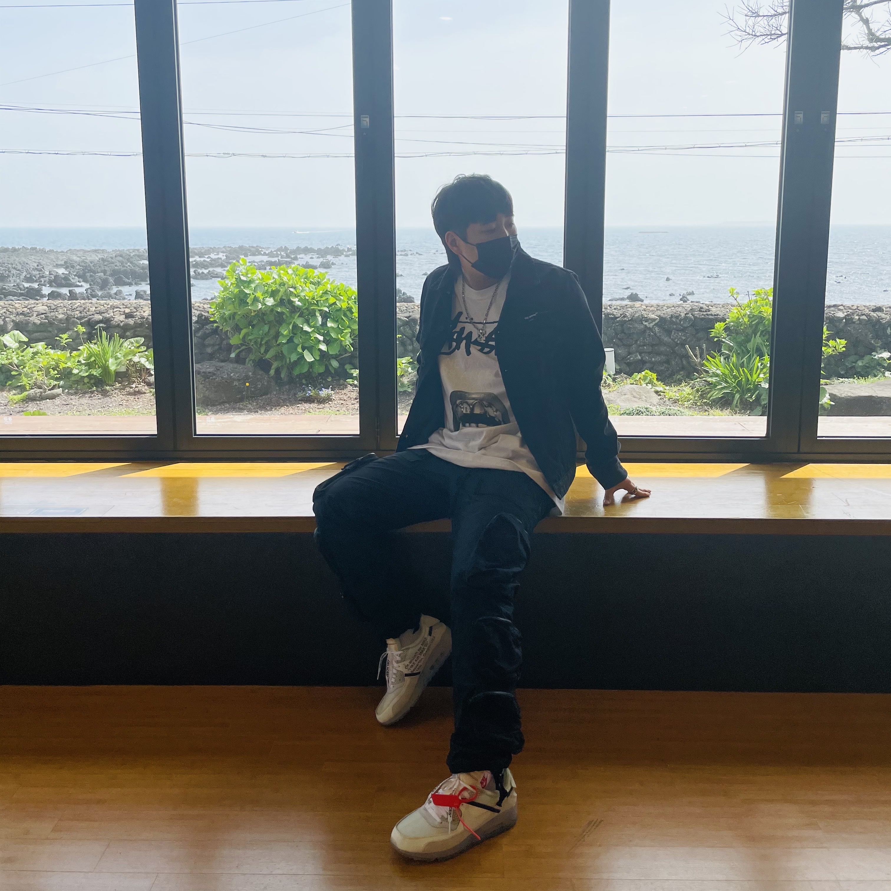 Nike x Off-White Air Max 90 The Ten, Stussy x Rick Owens 40 WT T-Shirt 착용 스타일