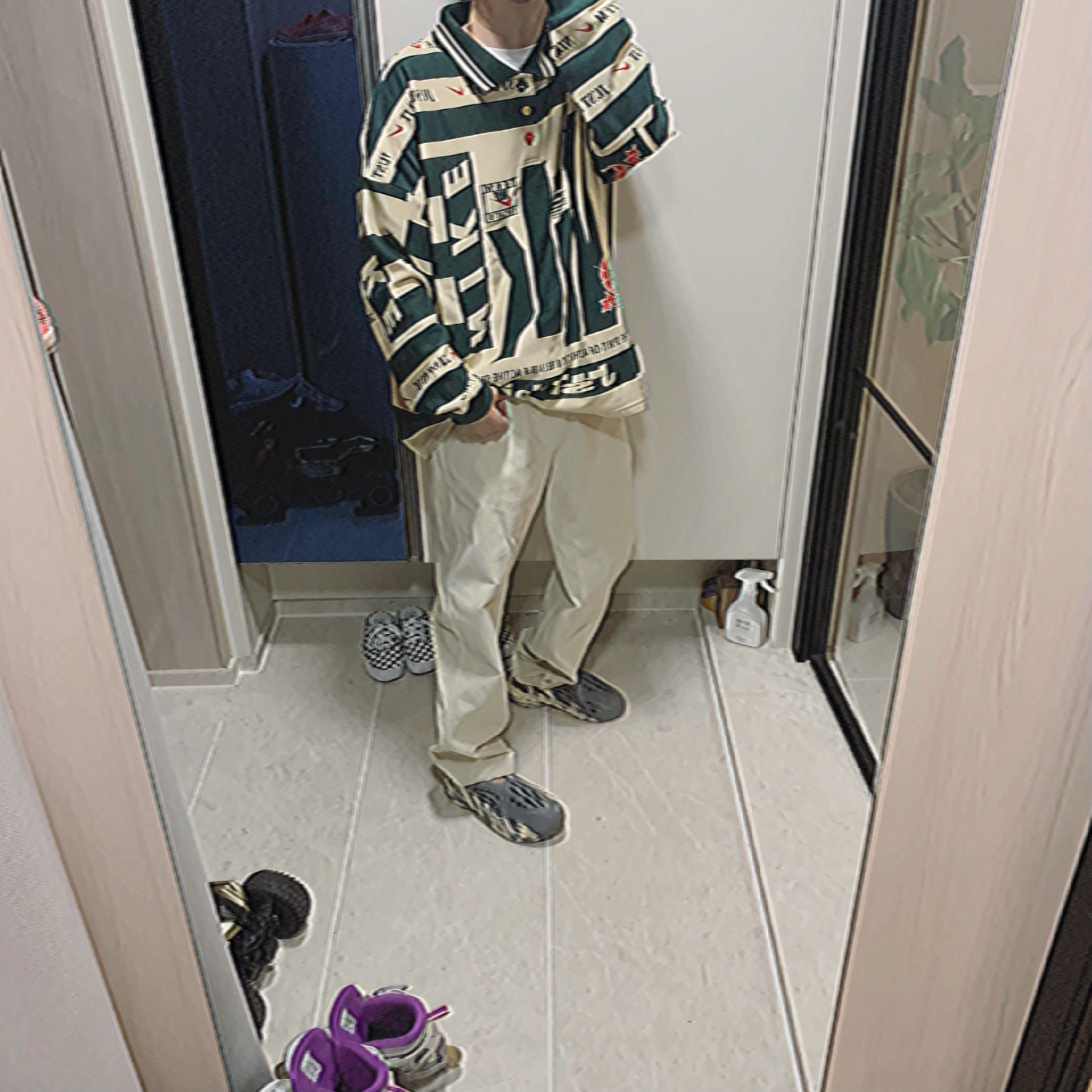 Nike x Cactus Plant Flea Market Long Sleeve Polo Natural - US/EU, Adidas Yeezy Foam RNNR MXT Moon Gray 착용 스타일