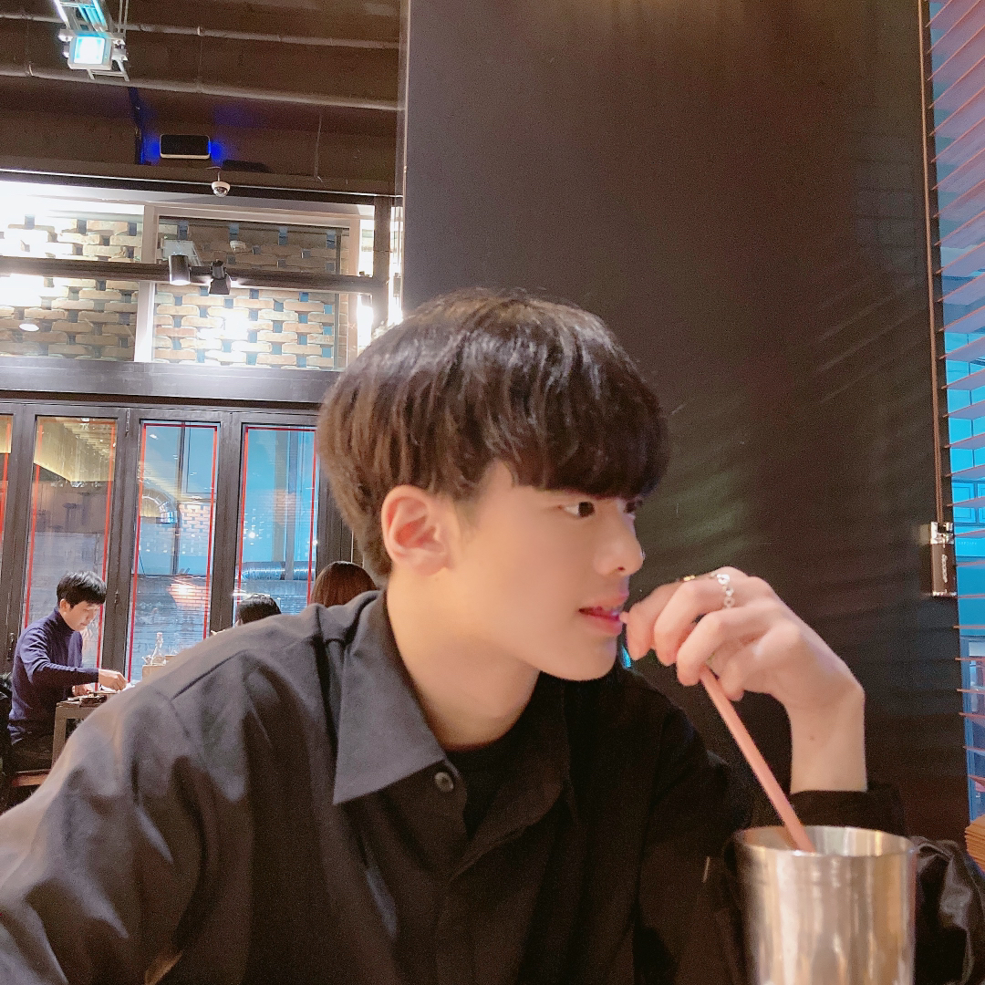 KREAM 프로필 이미지
