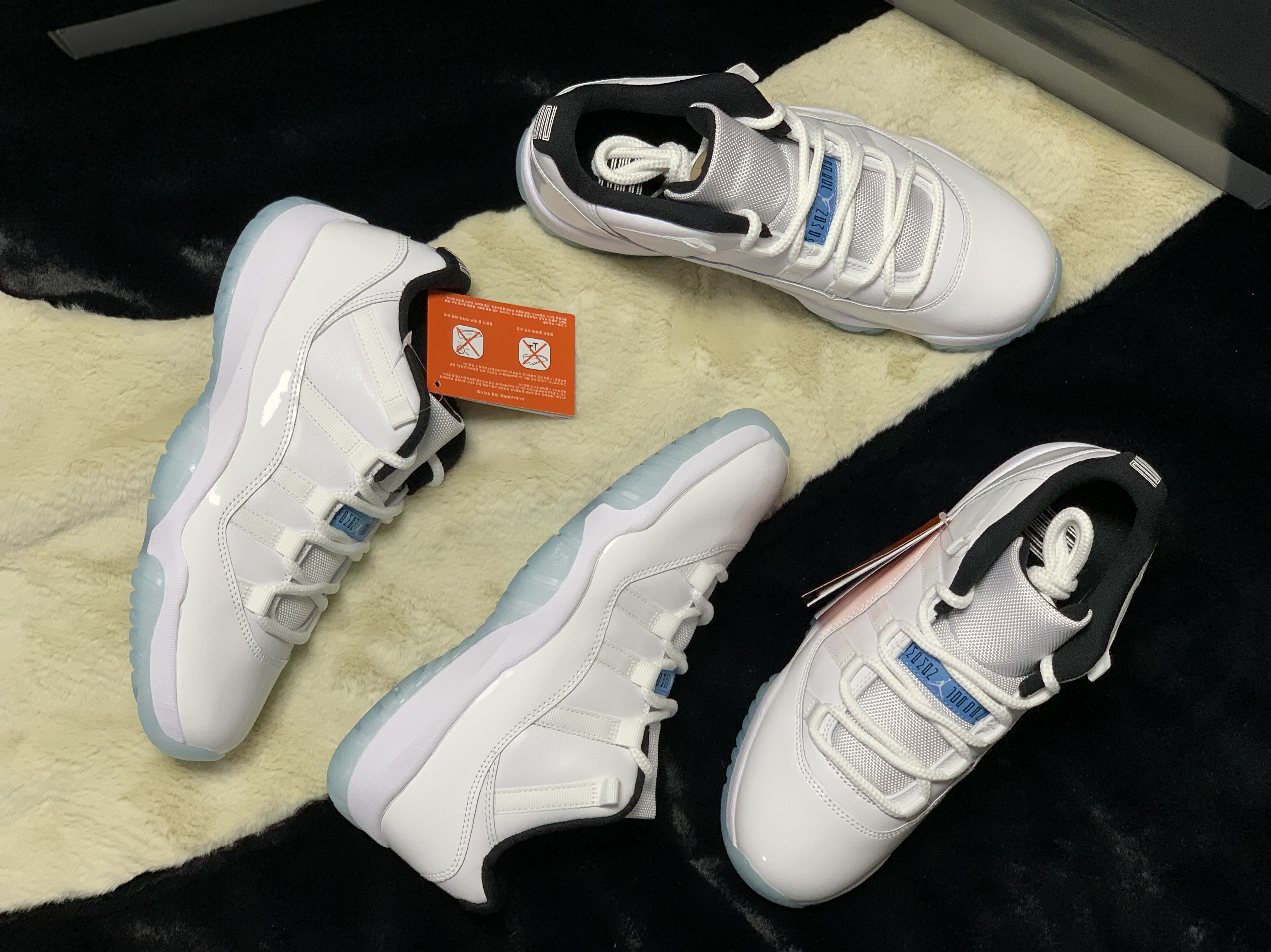 Jordan 11 Retro Low Legend Blue 착용 스타일 - 1