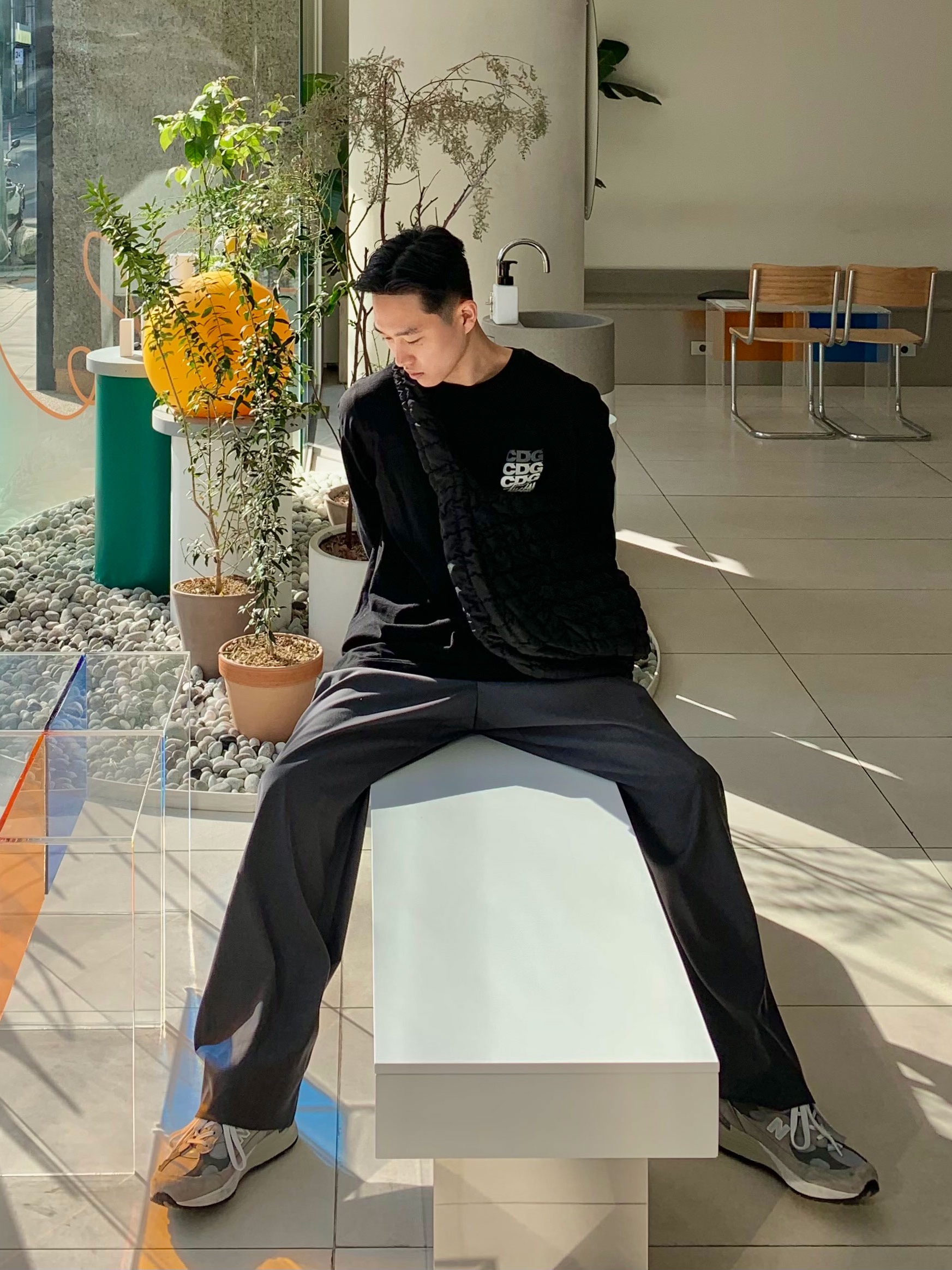 New Balance 992 Made in USA Grey - D Standard, Stussy x CDG Dot LS T-Shirt Black 착용 스타일