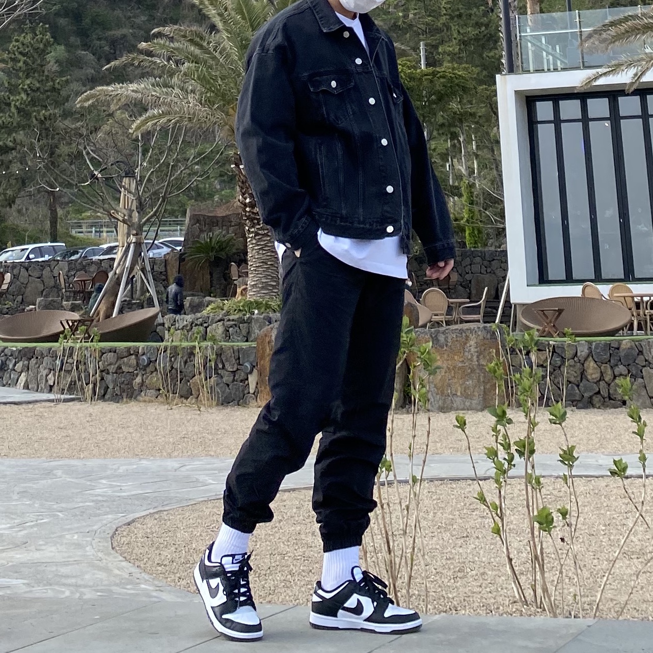 Nike Dunk Low Retro Black 착용 스타일 - 2