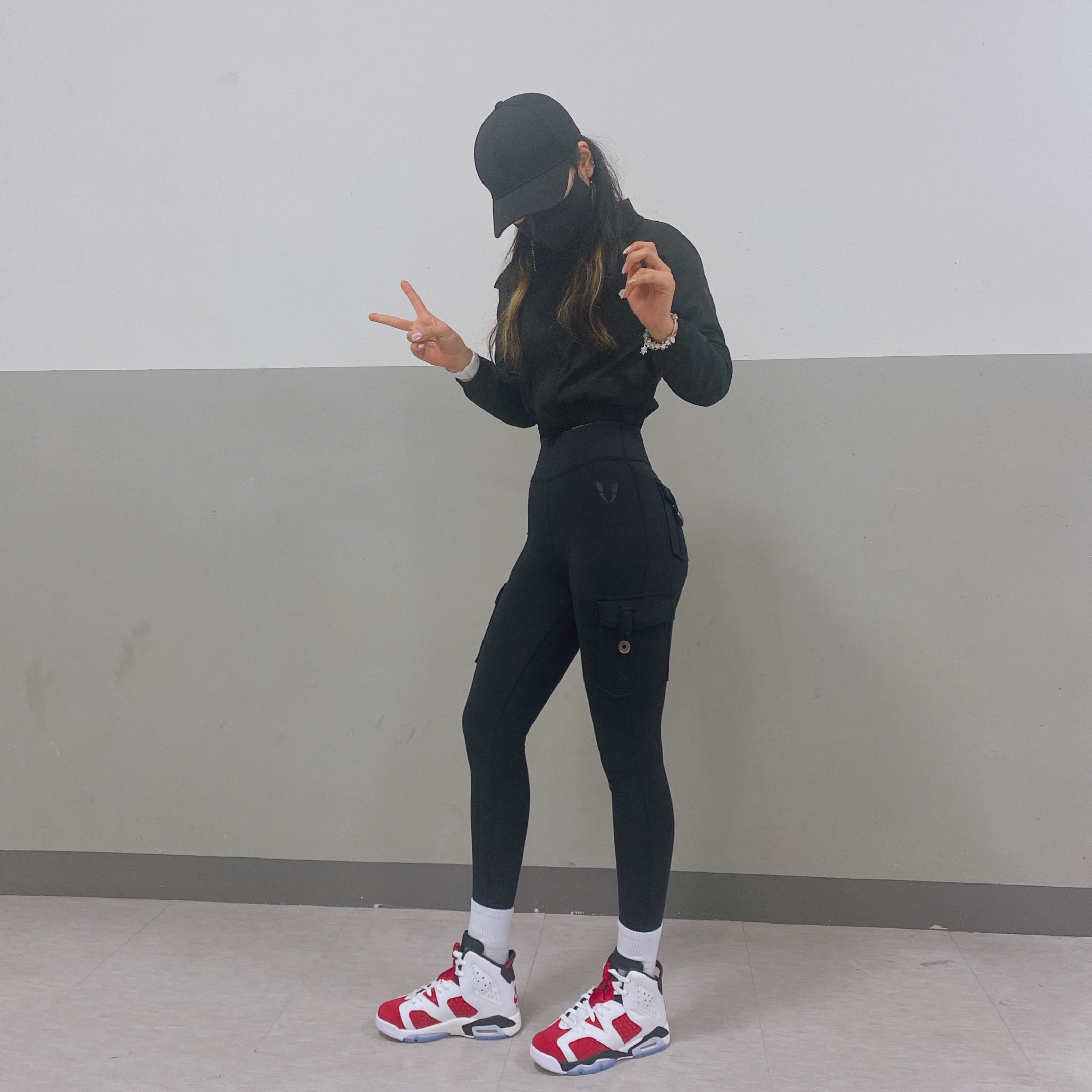 Jordan 6 Retro Carmine 2021, (GS) Jordan 6 Retro Carmine 2021 착용 스타일