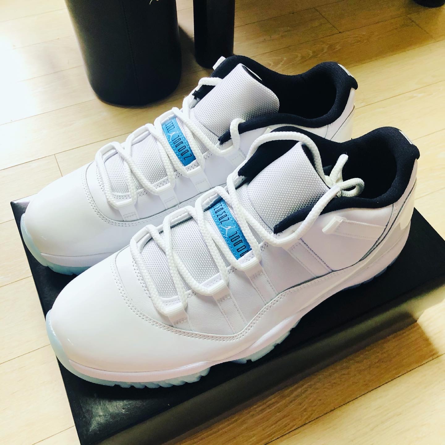 Jordan 11 Retro Low Legend Blue 착용 스타일 - 1