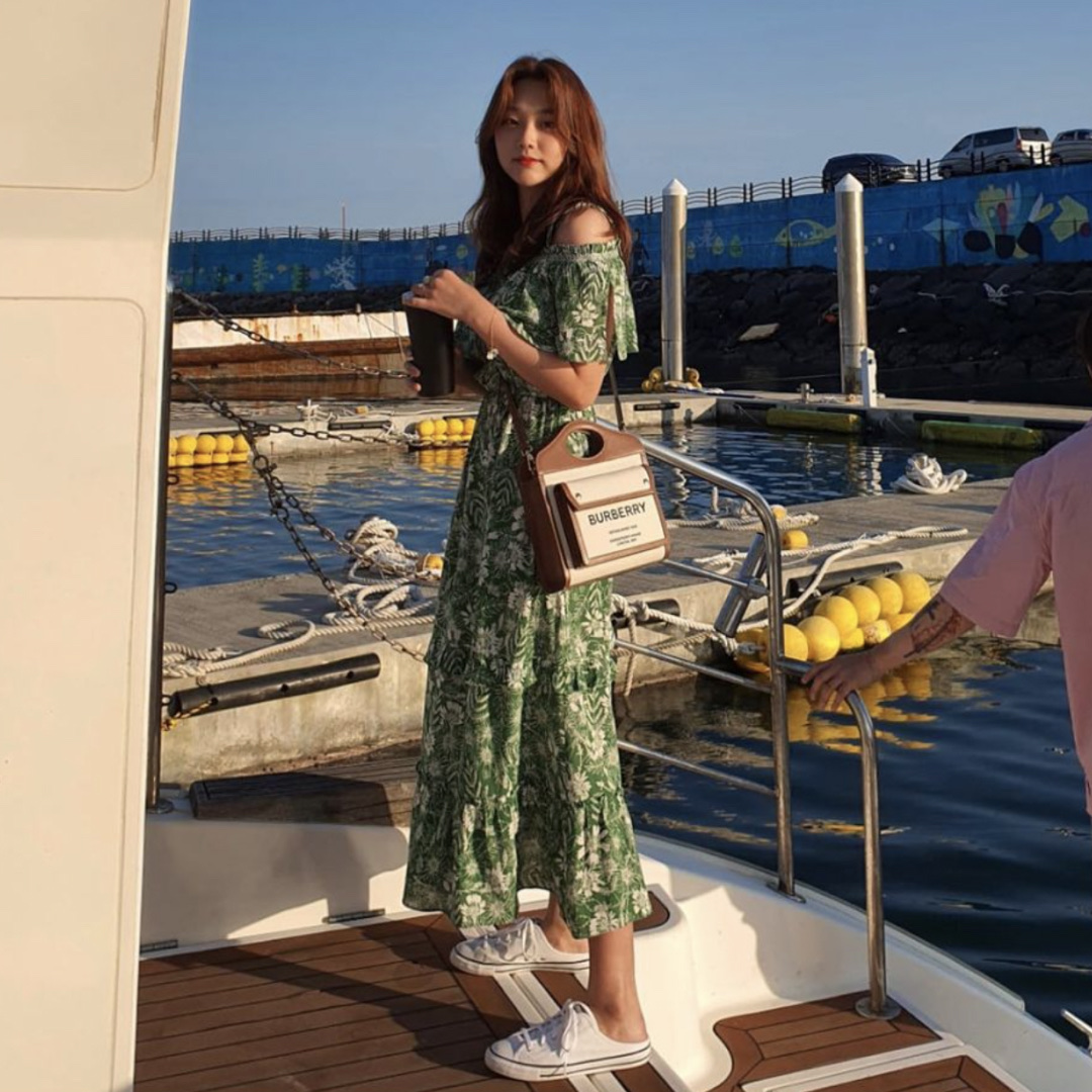 (W) Converse Chuck Taylor All Star Dainty Mule Slip White, (W) Converse Chuck Taylor All Star Dainty Mule Slip Black 착용 스타일 - 2