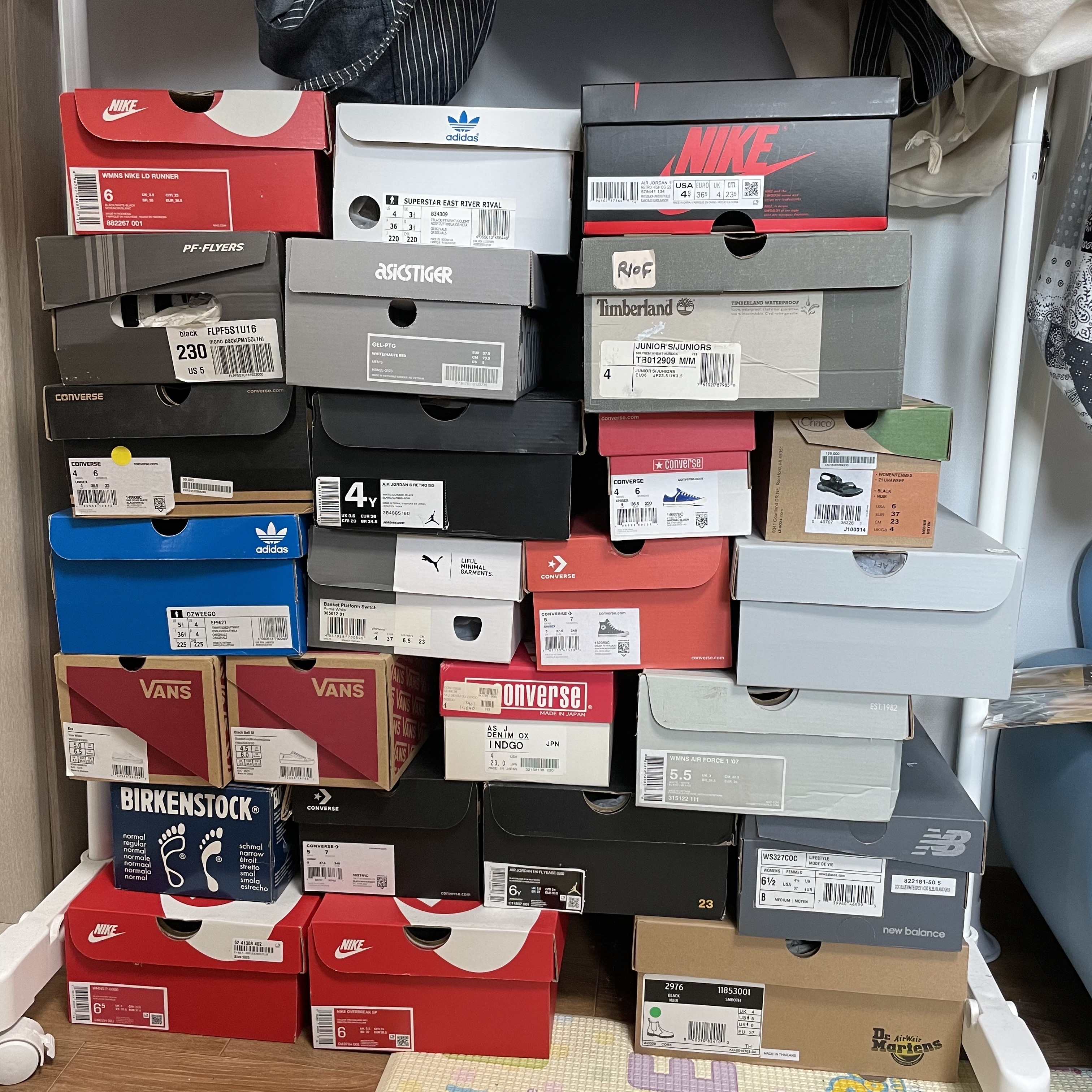 (GS) Jordan 1 Retro High OG University Blue, Jordan 1 High FlyEase Bred White Toe 착용 스타일