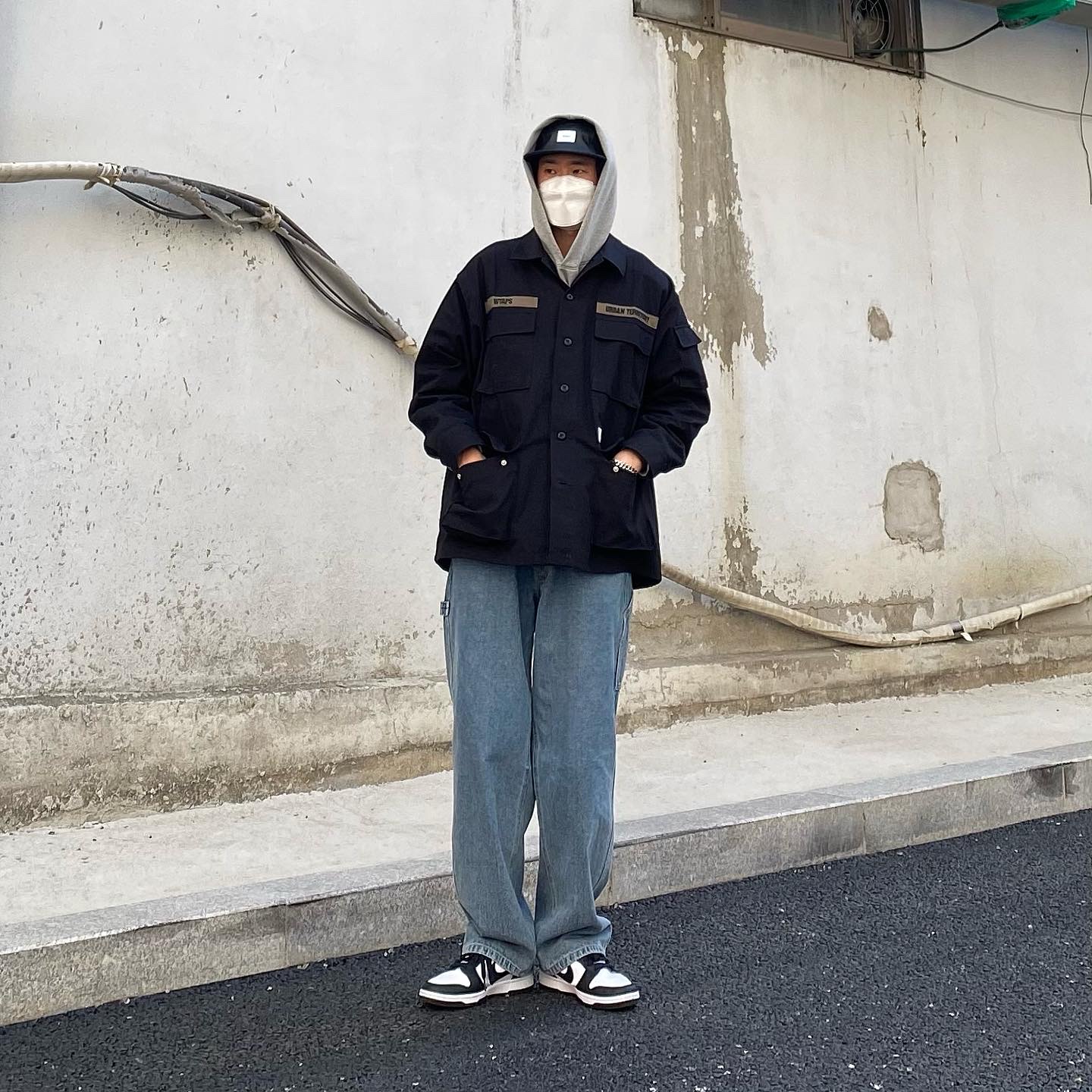 Nike Dunk Low Retro Black 착용 스타일 - 1