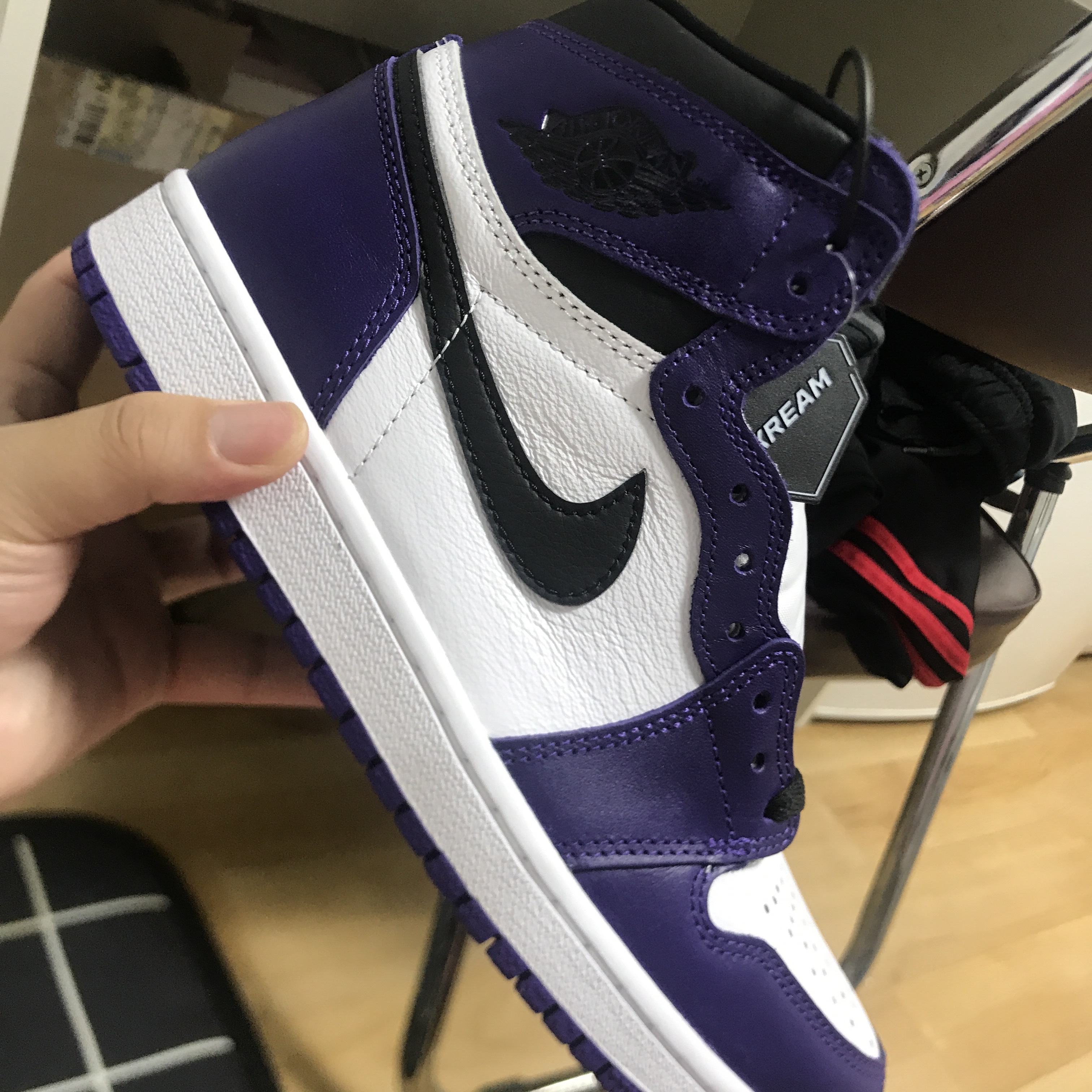 Jordan 1 Retro High OG Court Purple 2020 착용 스타일 - 4