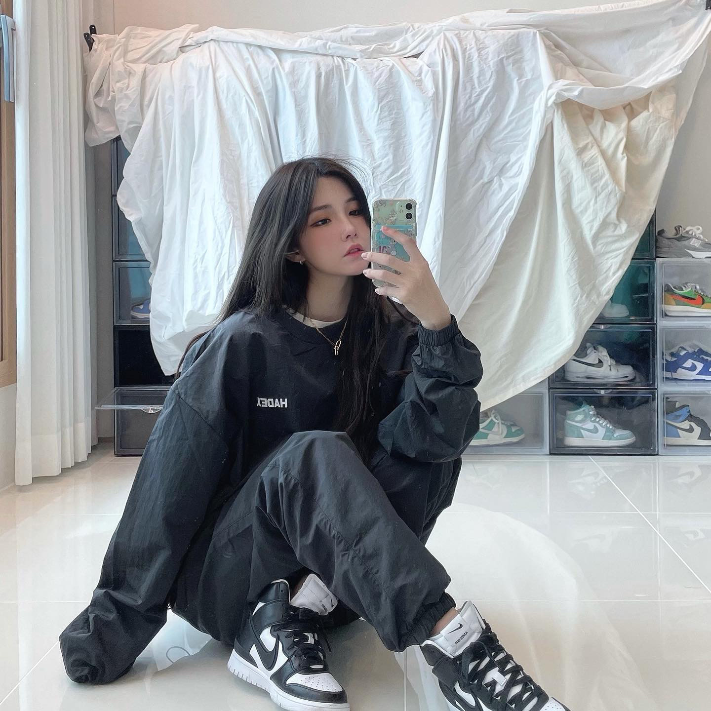Nike x Ambush Dunk High Black 착용 스타일 - 1
