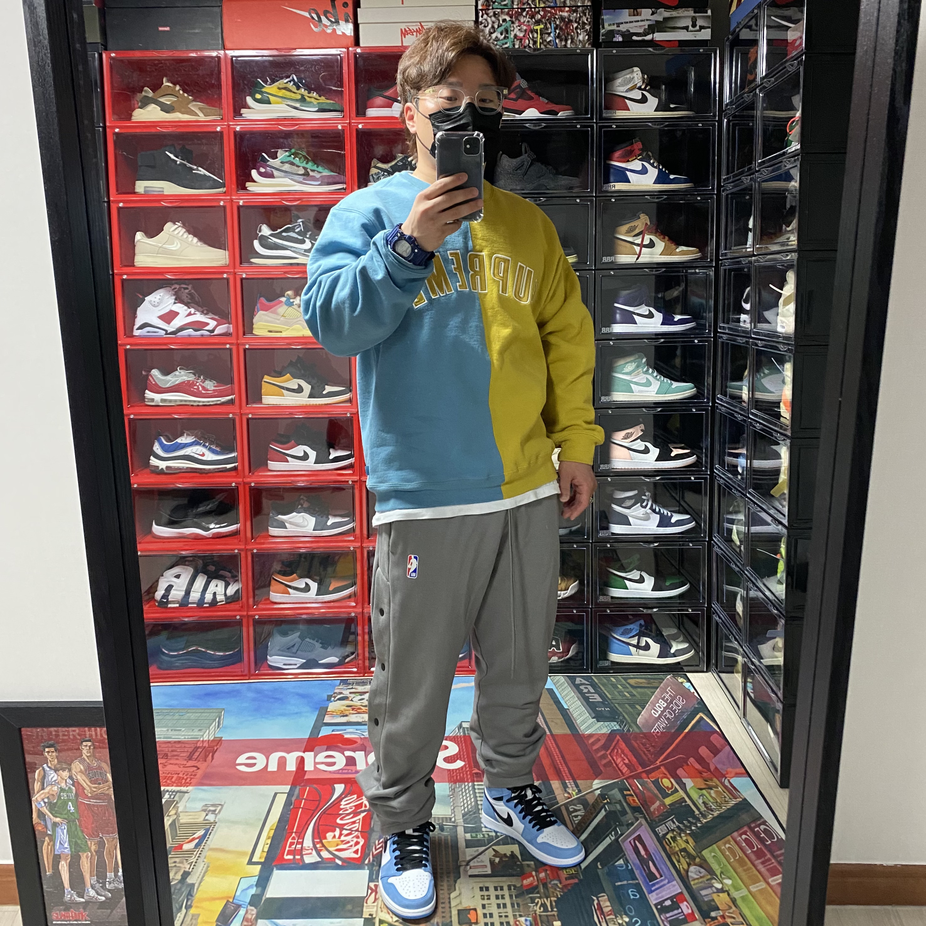 Nike x Fear of God Warm Up Pants Dust, Jordan 1 Retro High OG University Blue 착용 스타일