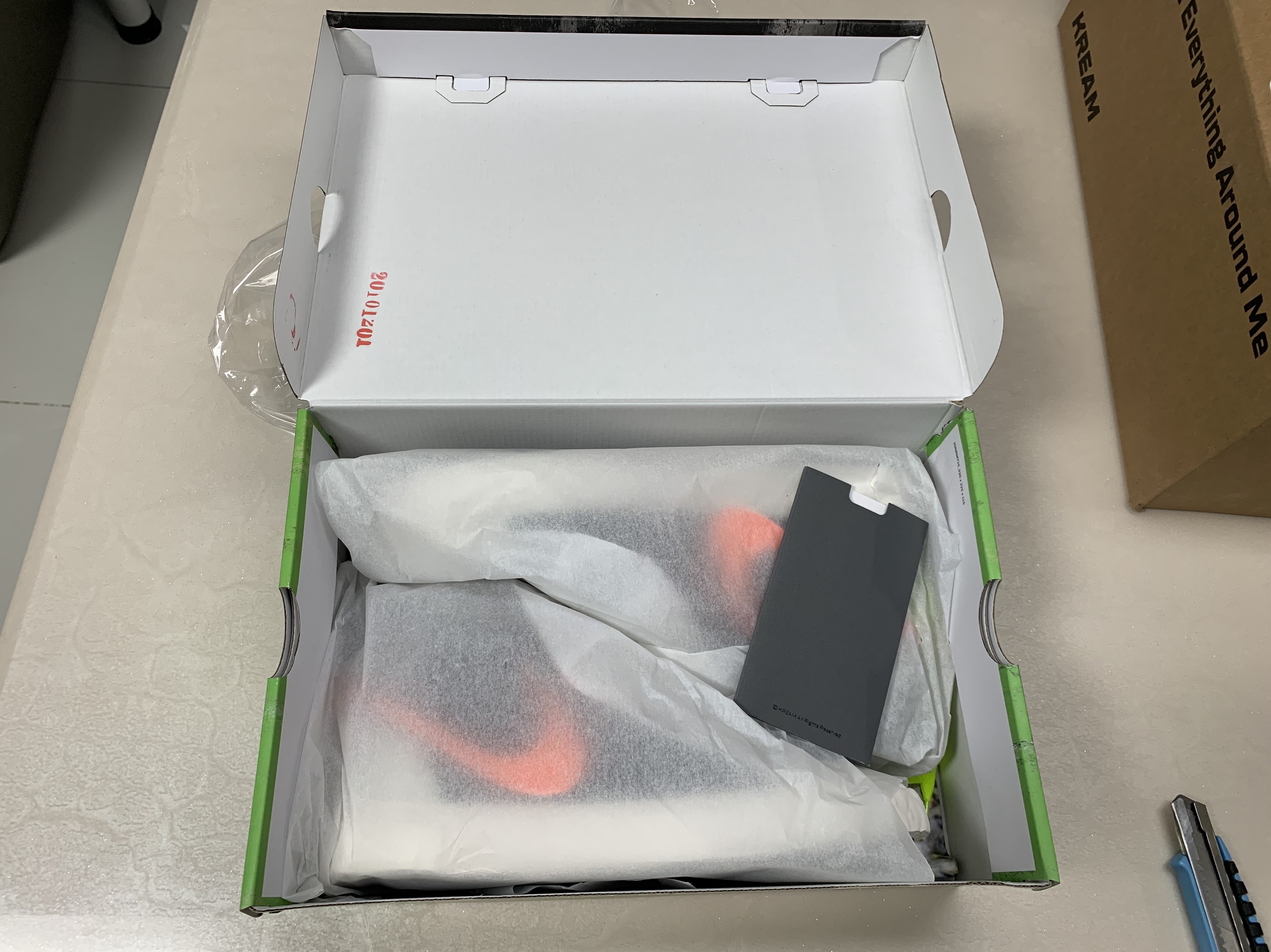 Nike x Readymade Blazer Mid Black 착용 스타일 - 2