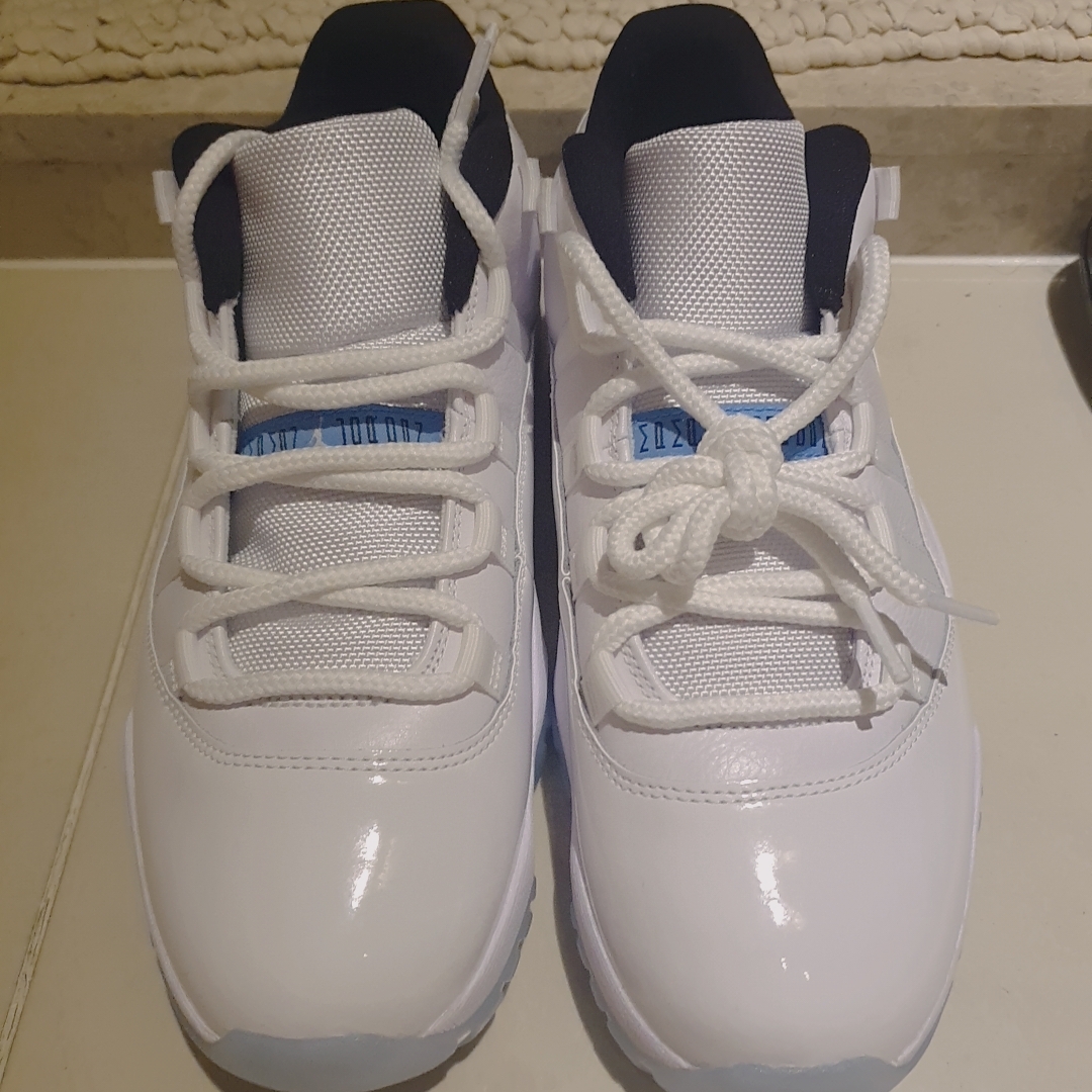 Jordan 11 Retro Low Legend Blue 착용 스타일 - 2