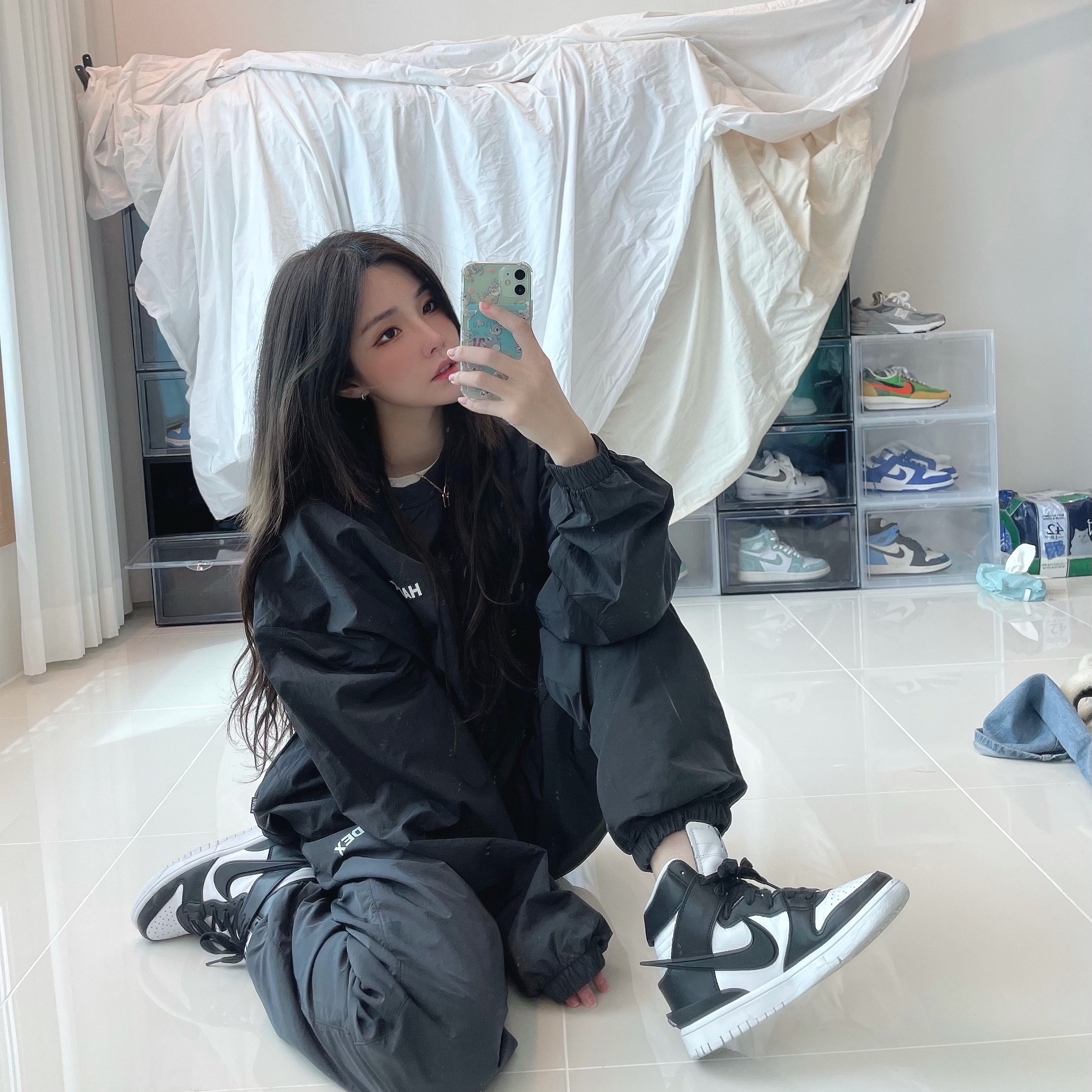 Nike x Ambush Dunk High Black 착용 스타일 - 3
