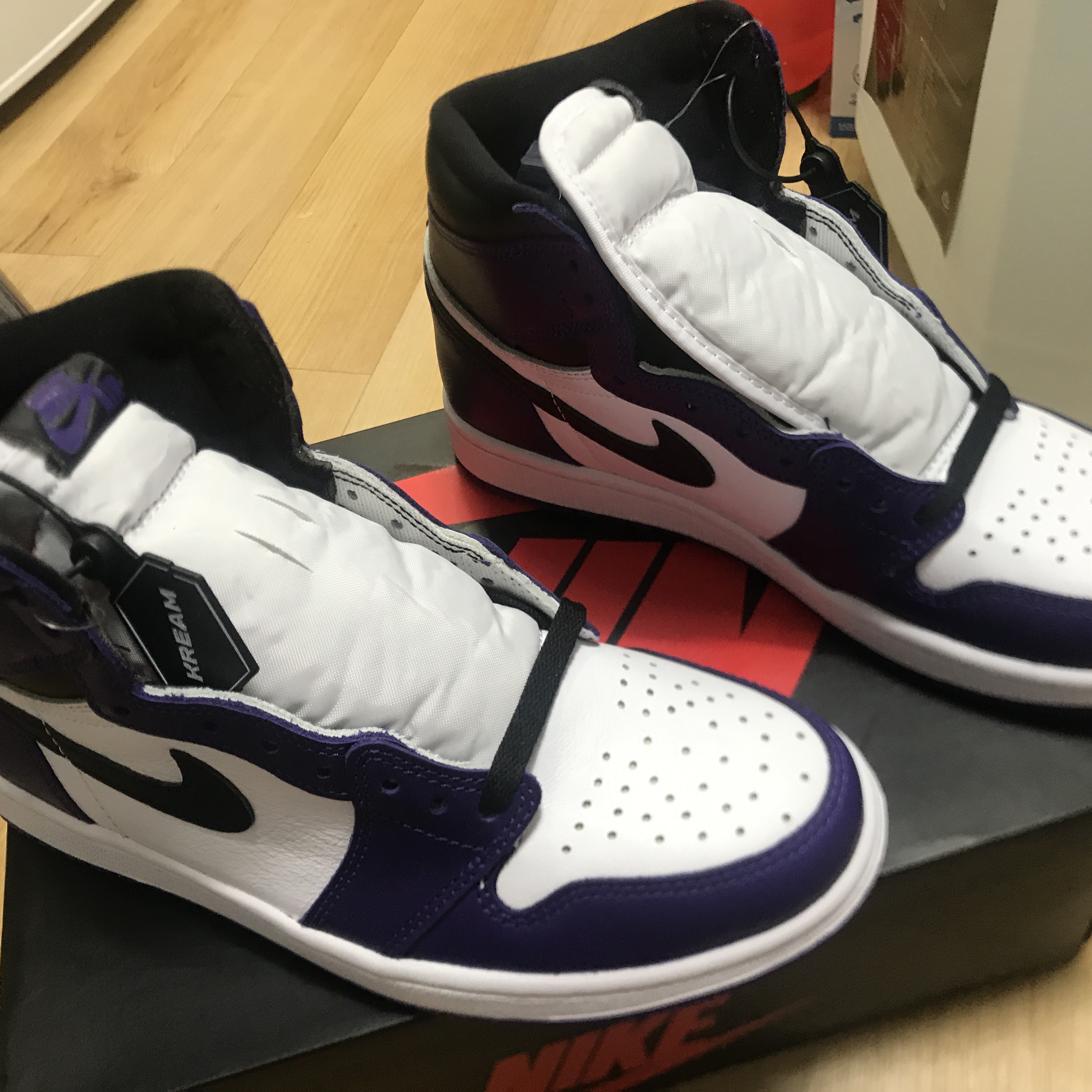 Jordan 1 Retro High OG Court Purple 2020 착용 스타일 - 3