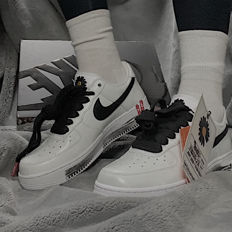 Nike x Peaceminusone Air Force 1 Low Para-Noise 2.0 착용 스타일
