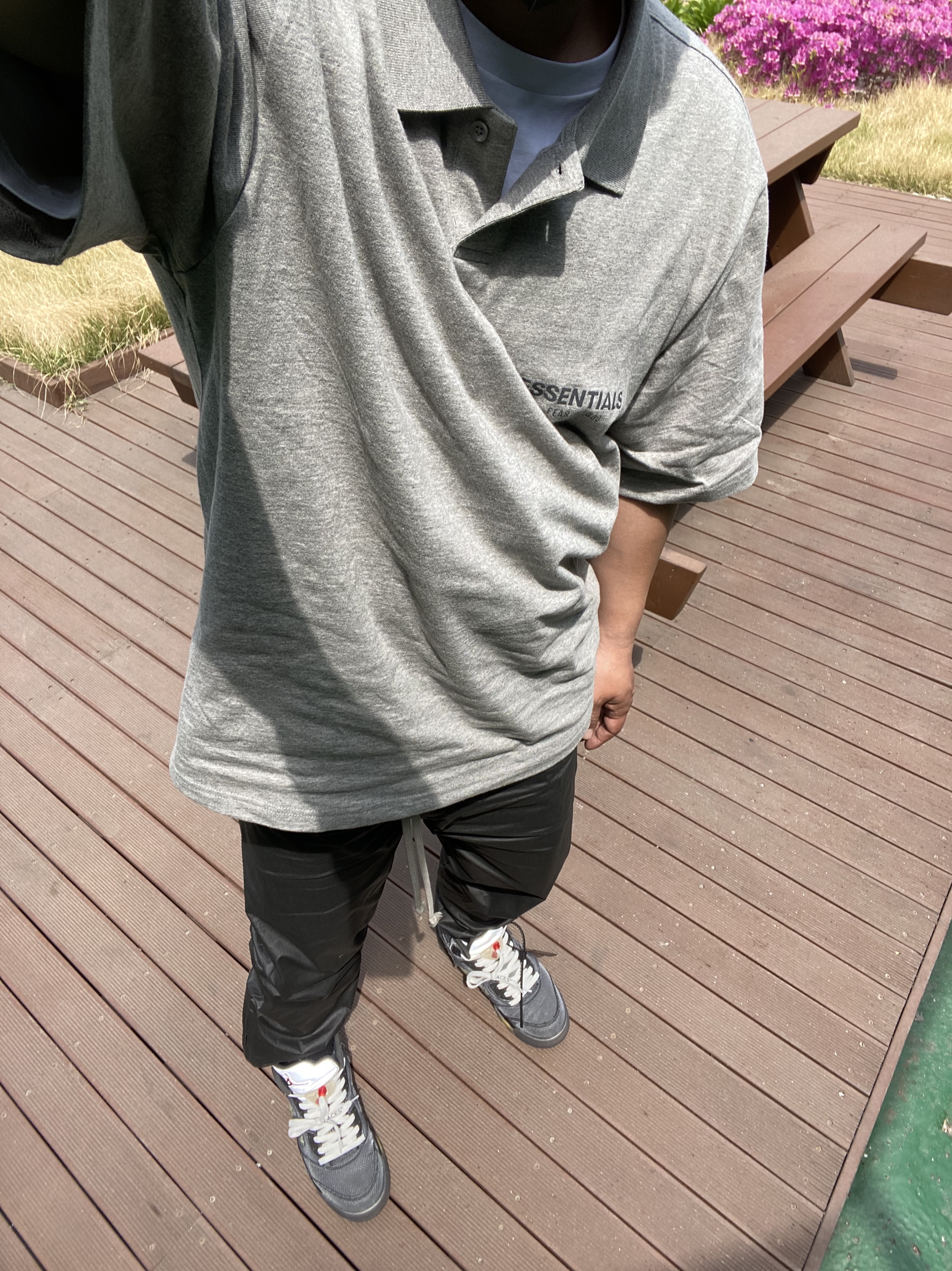Essentials Short Sleeve Boxy Polo Heather Oatmeal/Dark Heather Oatmeal - 20FW, Jordan 5 x Off-White Retro SP Black Muslin 착용 스타일 - 1