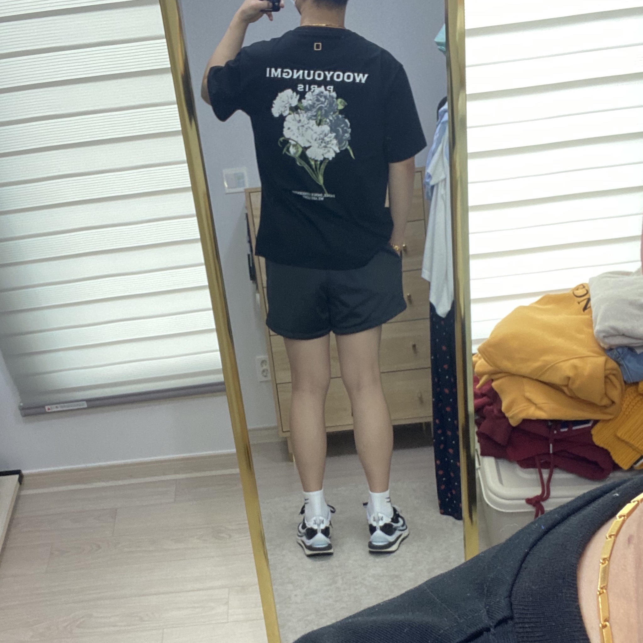 Nike x Sacai VaporWaffle Black White, Nike x Fear of God Basketball Shorts Off Noir 착용 스타일 - 2