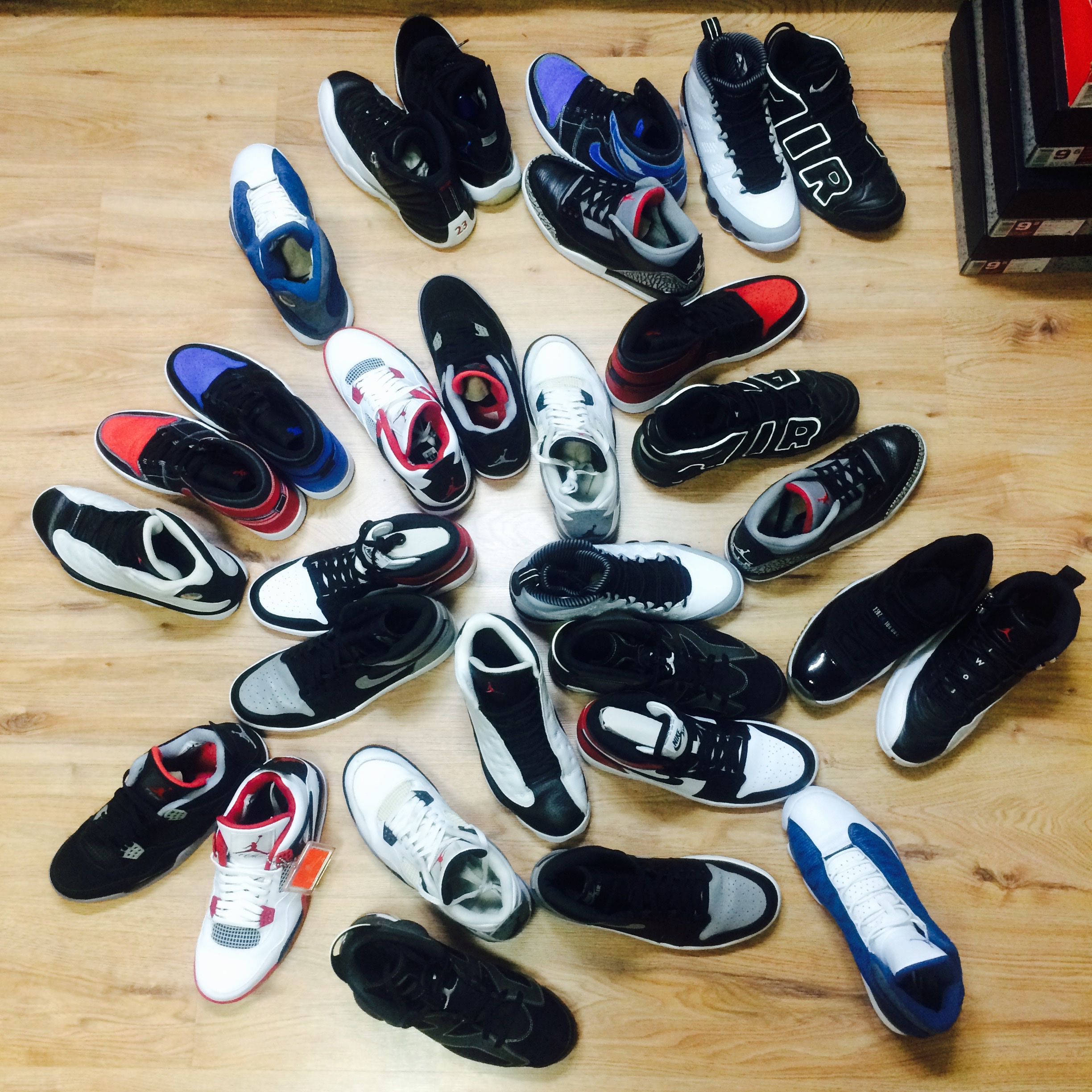 Jordan 11 Retro Space Jam 2009, Jordan 4 Retro Black Cement 2012 착용 스타일 - 3