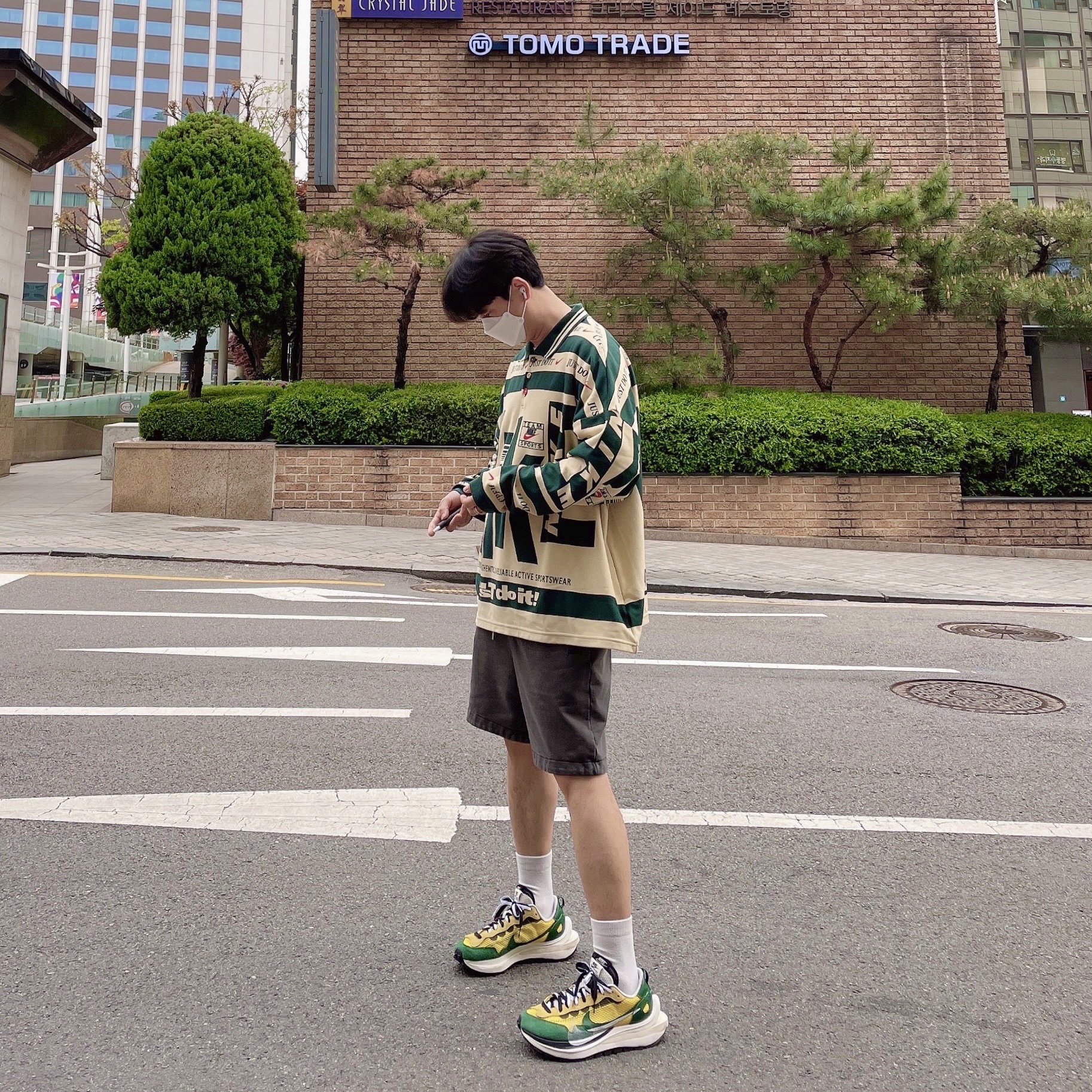 Nike x Cactus Plant Flea Market Long Sleeve Polo Natural - US/EU, Nike x Sacai VaporWaffle Tour Yellow & Gorge Green Sail 착용 스타일 - 2