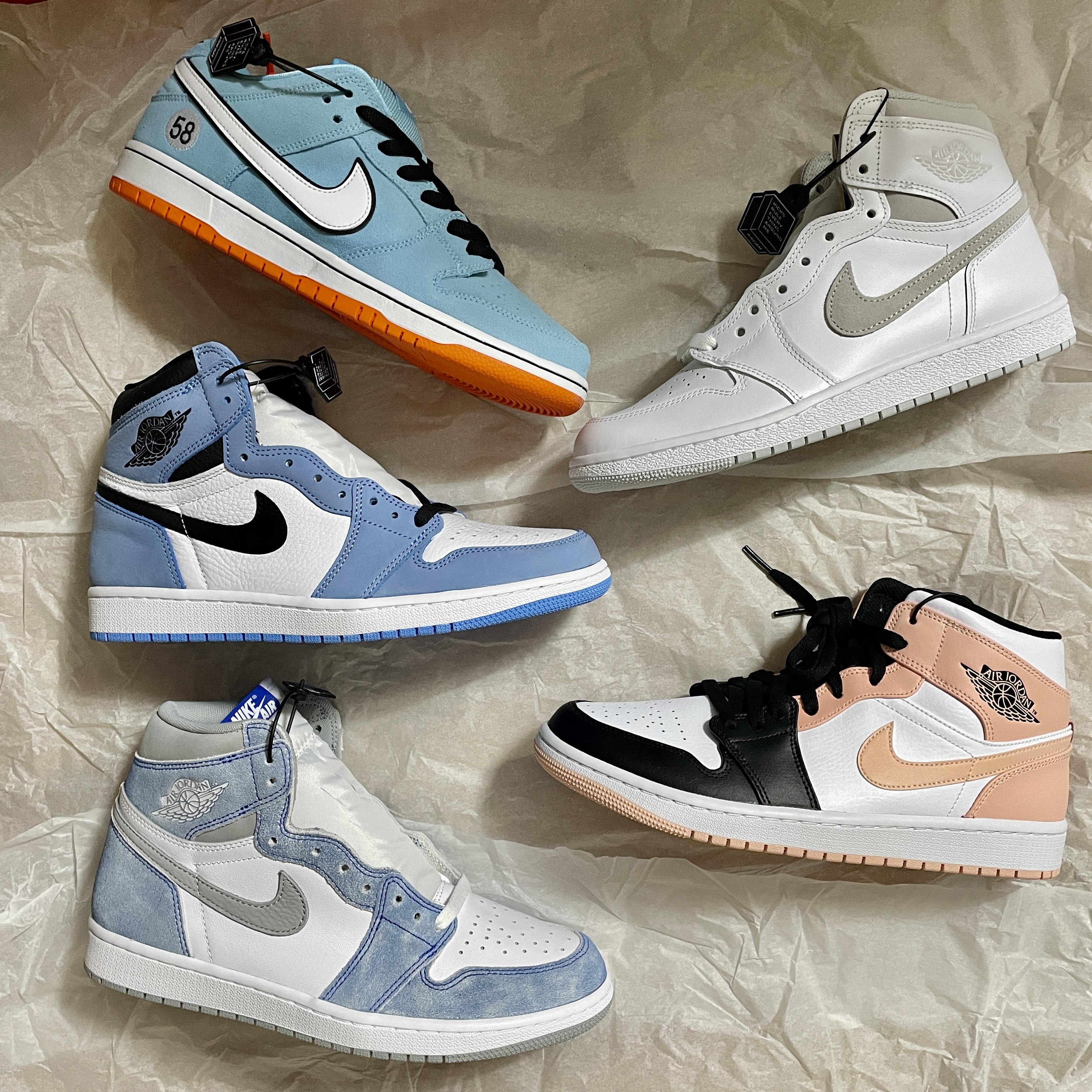Nike SB Dunk Low Pro Blue Chill, Jordan 1 Retro High OG Hyper Royal 착용 스타일
