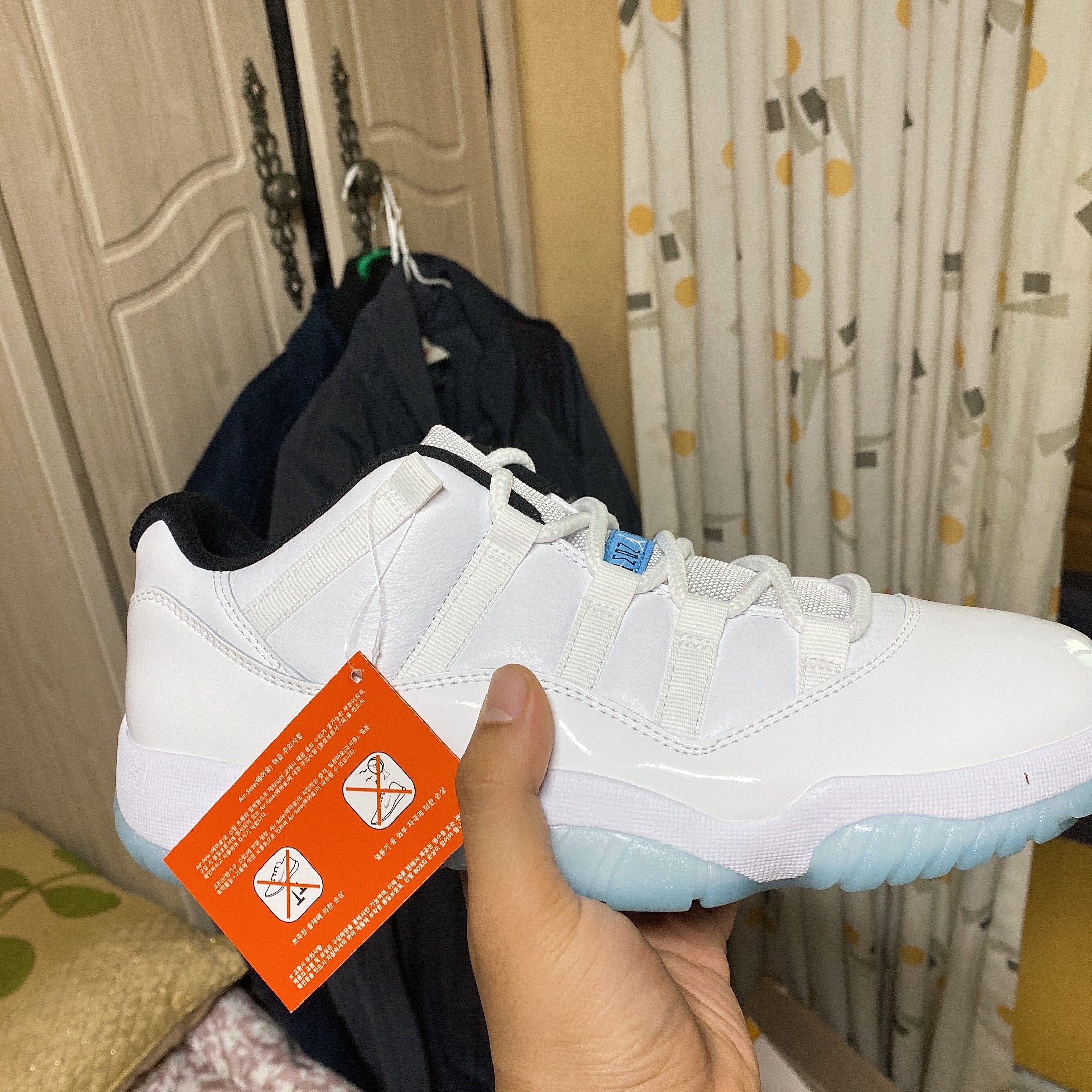 Nike x Stussy Water Shorts Off Noir, Jordan 11 Retro Low Legend Blue 착용 스타일 - 3