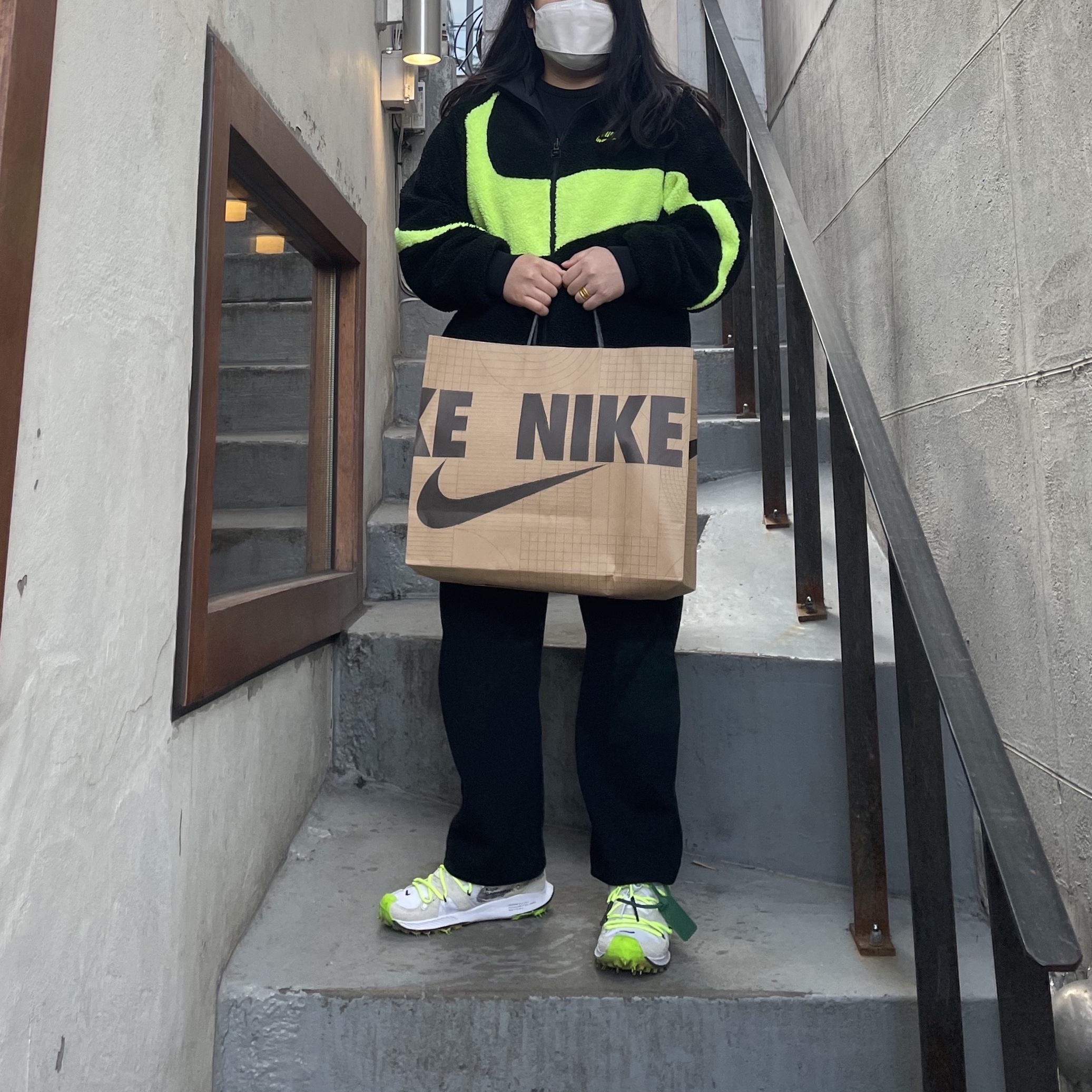 Nike Big Swoosh Full Zip Jacket Black Volt, (W) Nike x Off-White Zoom Terra Kiger 5 White 착용 스타일