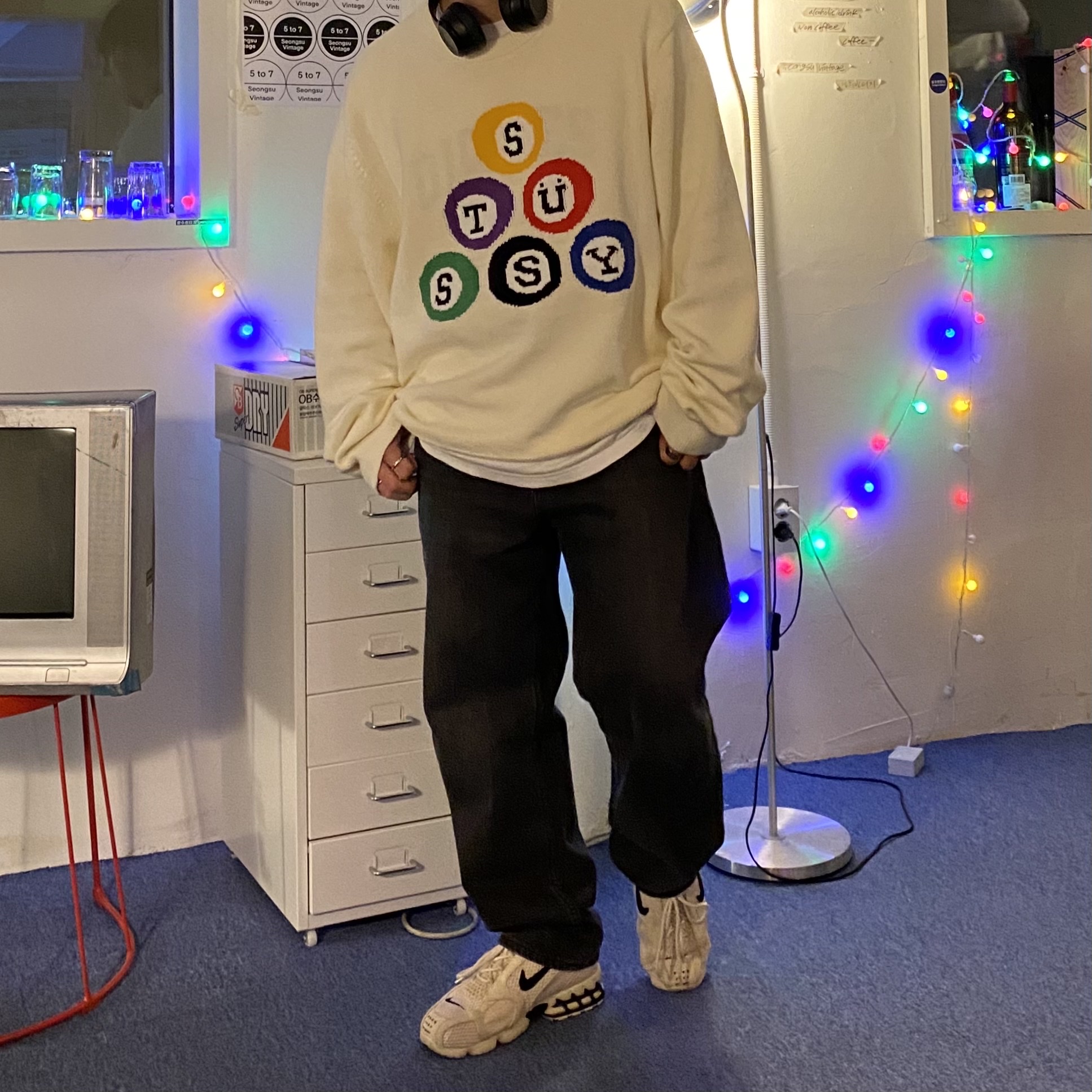 Stussy Billiard Sweater Natural, Nike x Stussy Air Zoom Spiridon Cage 2 Fossil 착용 스타일 - 4