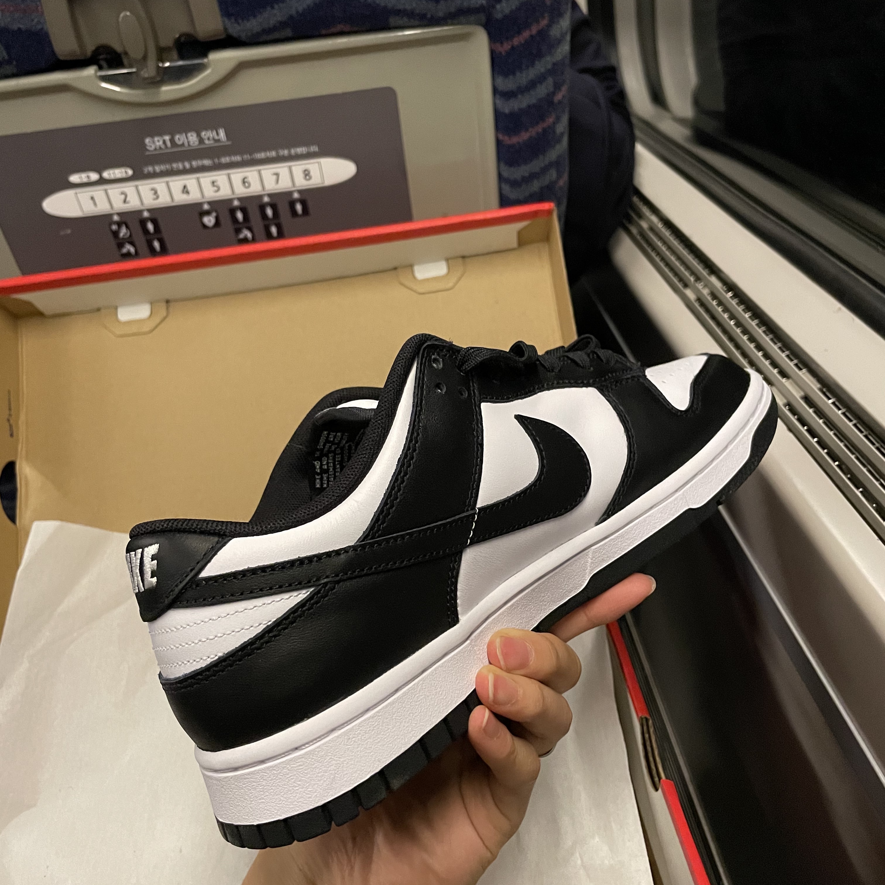 Nike Dunk Low Retro Black 착용 스타일 - 3