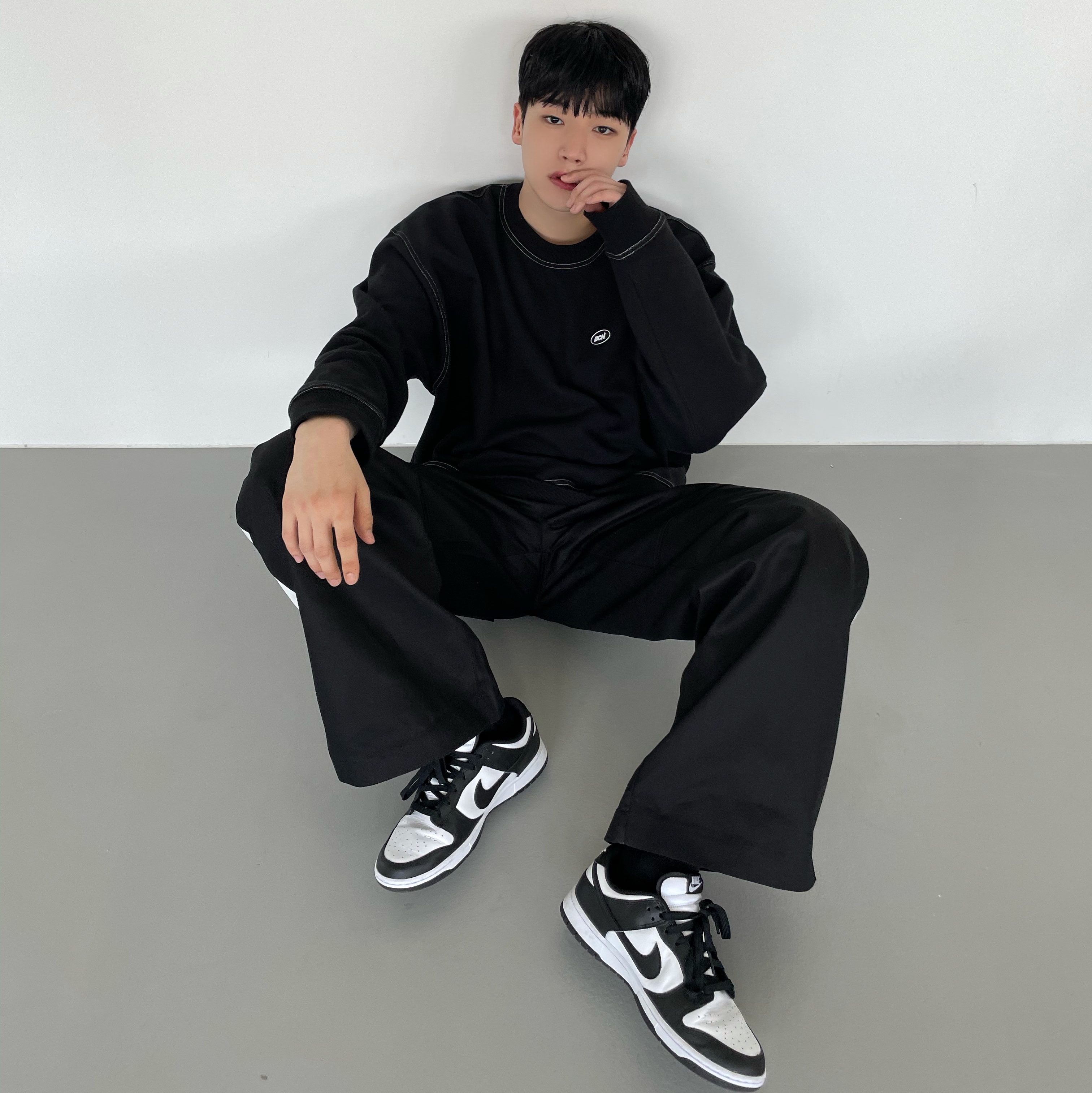 Nike Dunk Low Retro Black 착용 스타일