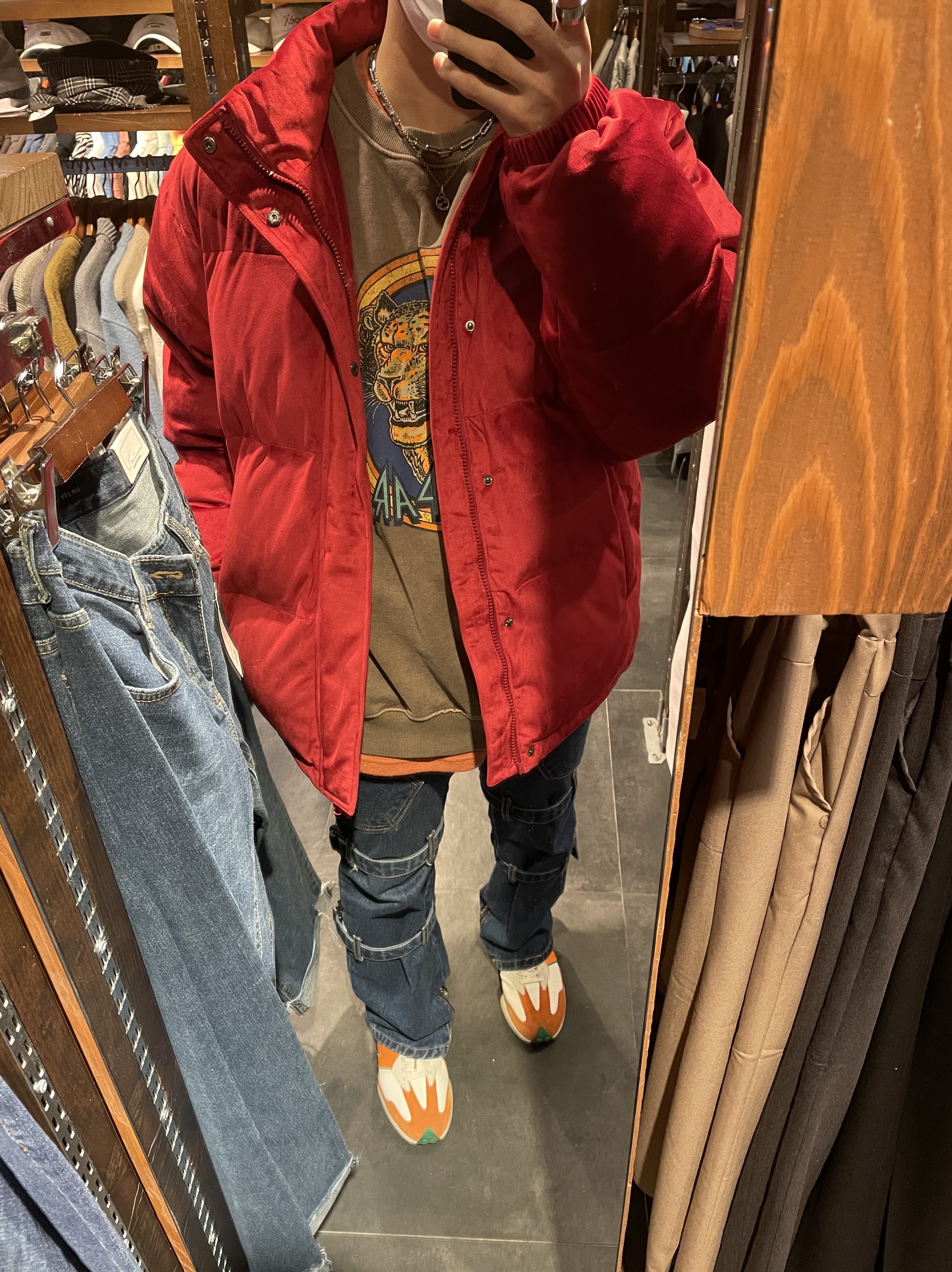 New Balance x Casablanca 327 Idealist Orange 착용 스타일