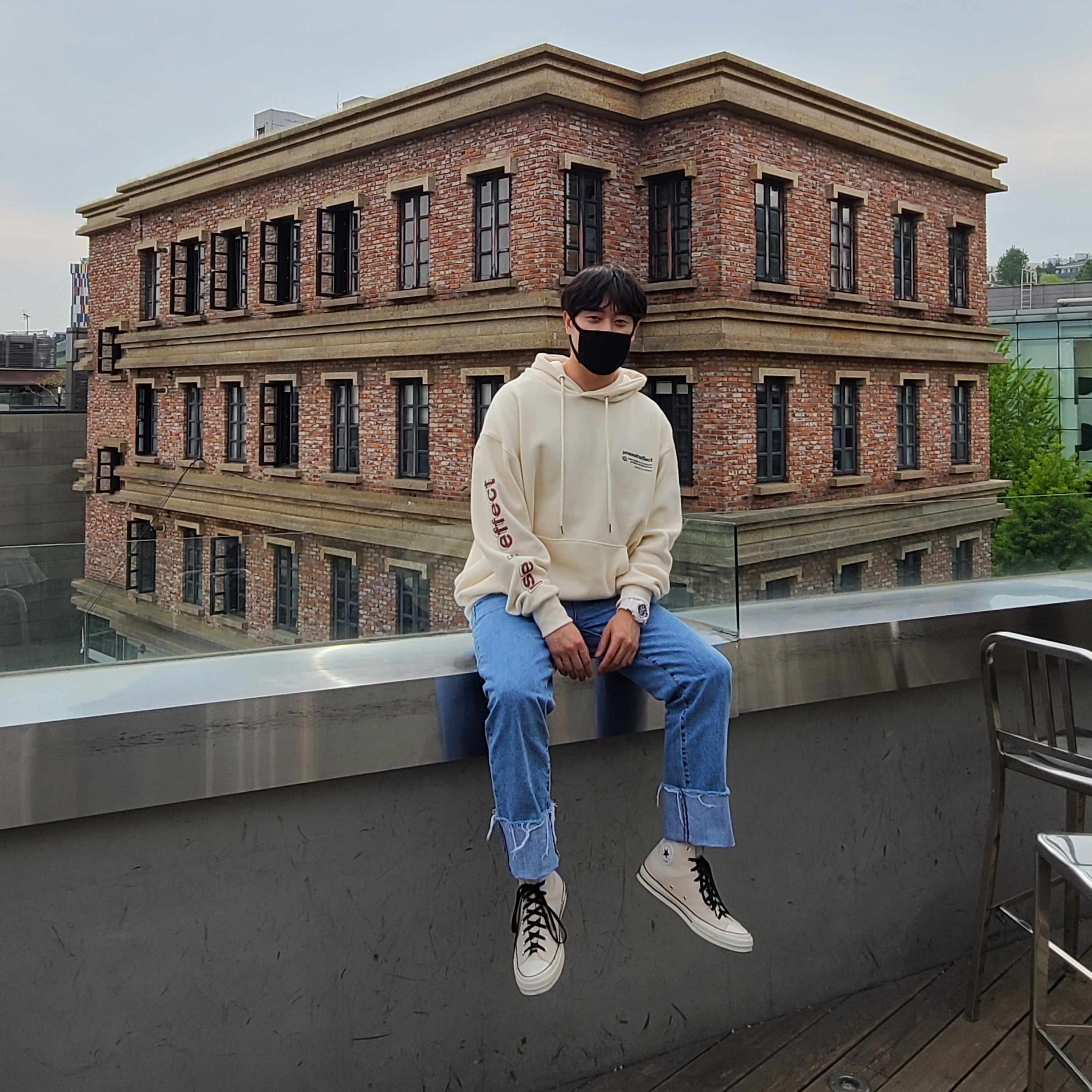 Converse Chuck 70 High Parchment 착용 스타일 - 2