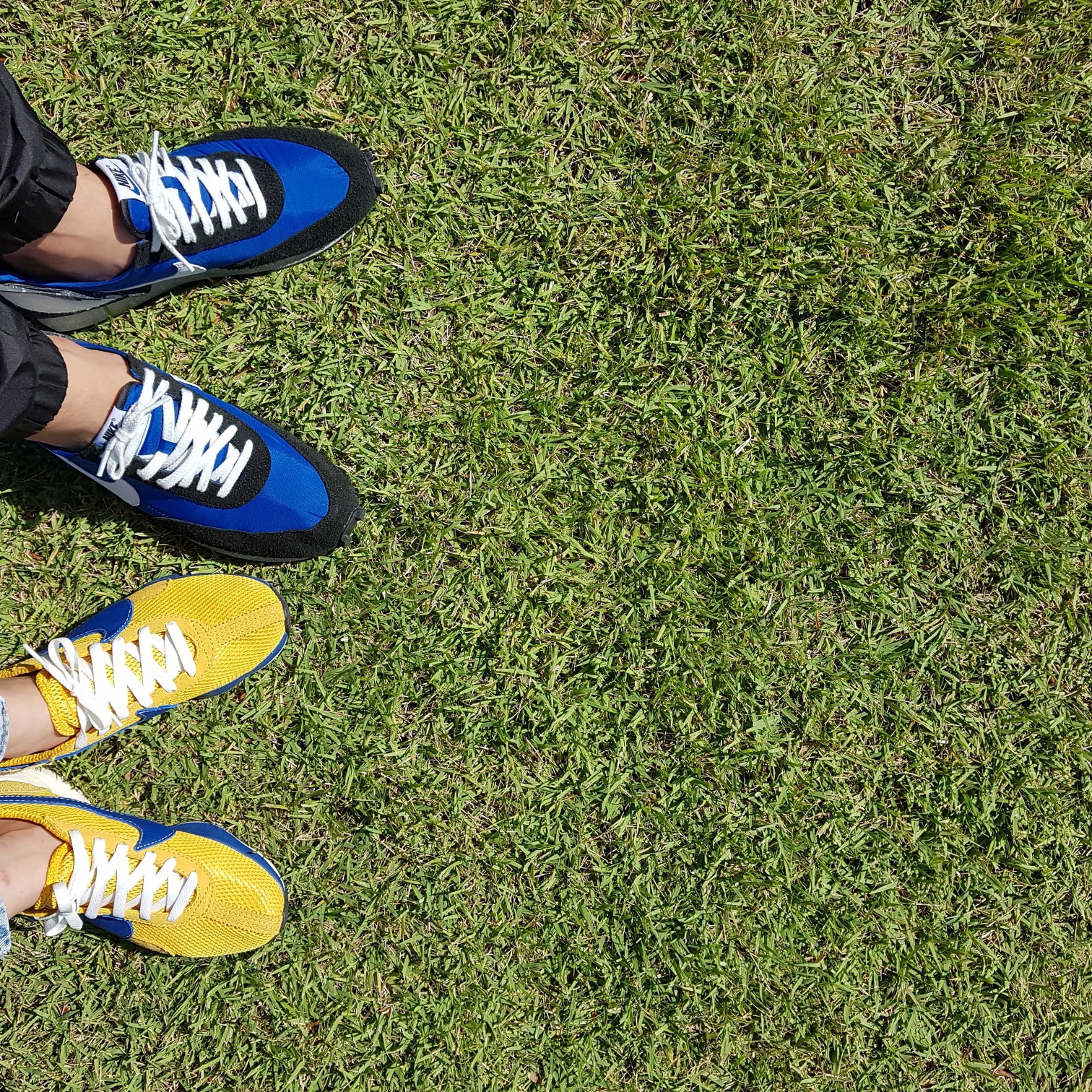 Nike x Undercover Daybreak Blue Jay, Nike Moon Racer Yellow Ochre Gym Blue 착용 스타일