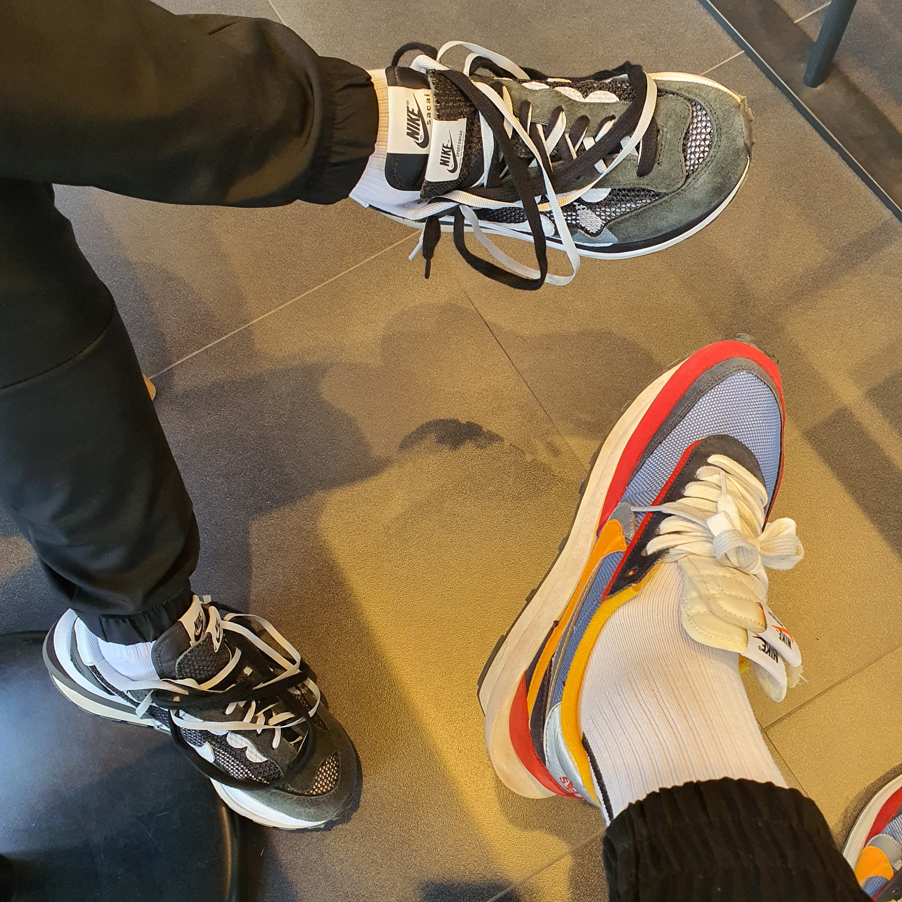 Nike x Sacai VaporWaffle Black White, Nike x Sacai LDWaffle Blue Multi 착용 스타일