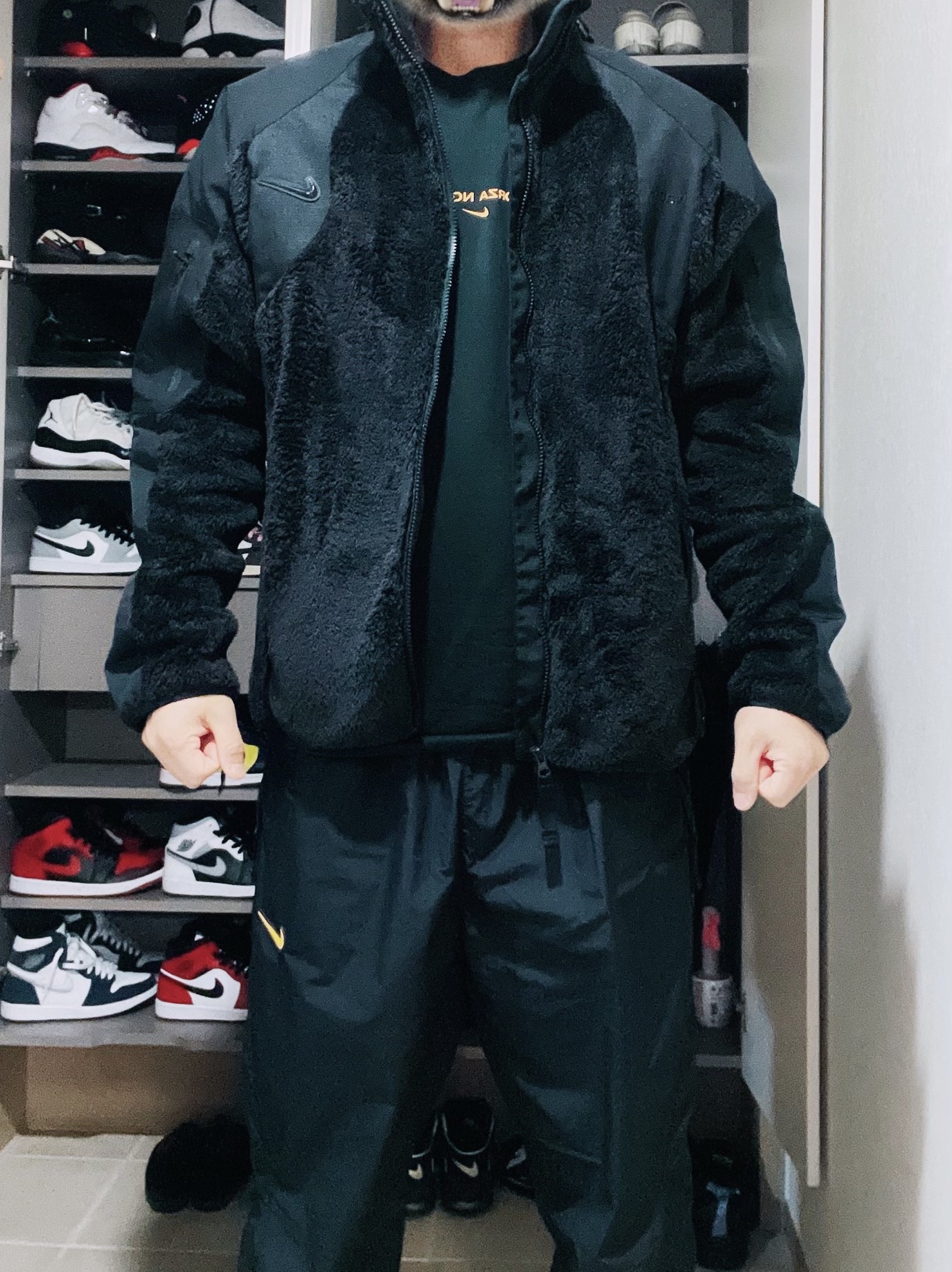 Nike x Drake Nocta Essential T-Shirt Black - Asia, Nike x Drake Nocta NRG Polar Fleece Jacket - Asia 착용 스타일 - 1
