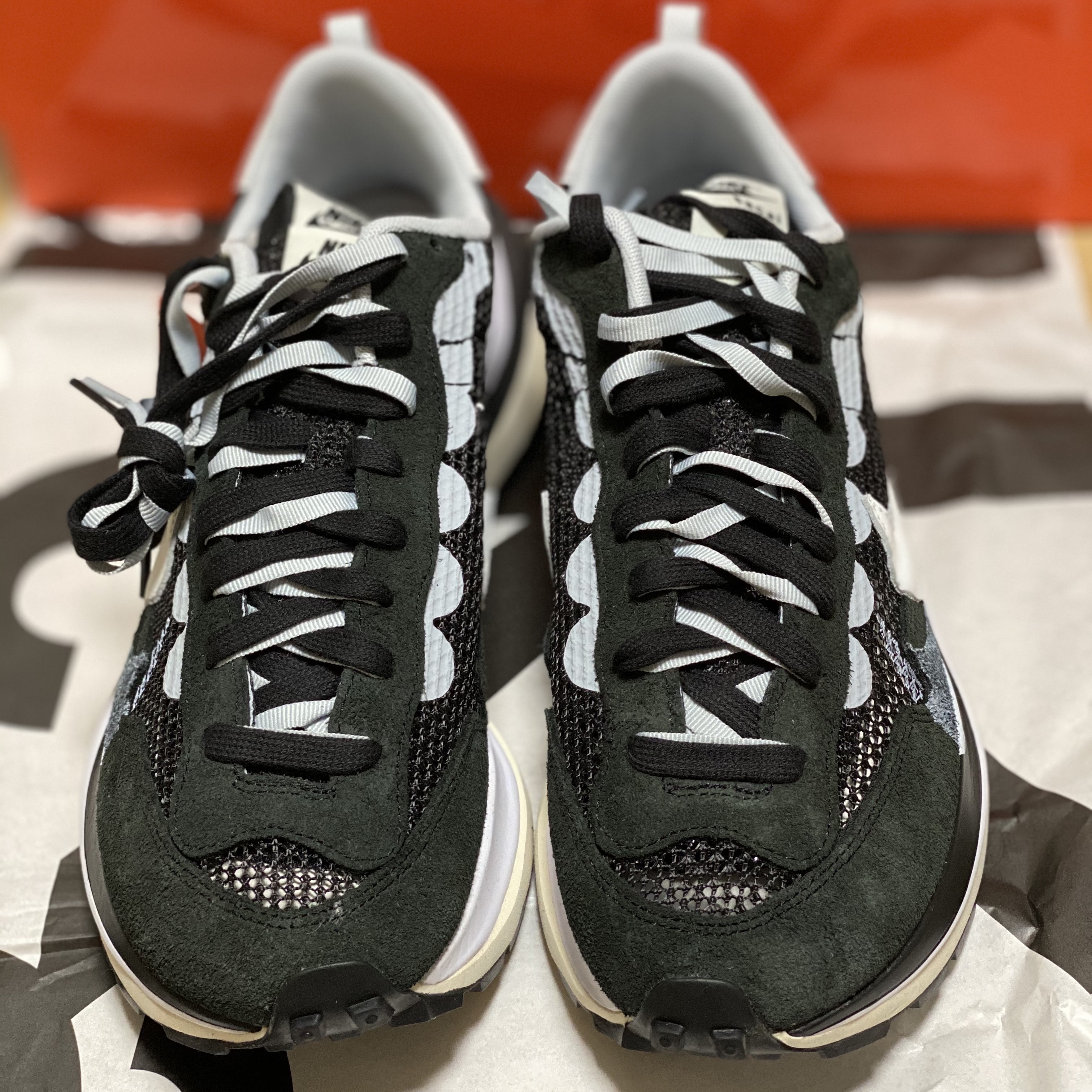 Nike x Sacai VaporWaffle Black White 착용 스타일 - 5