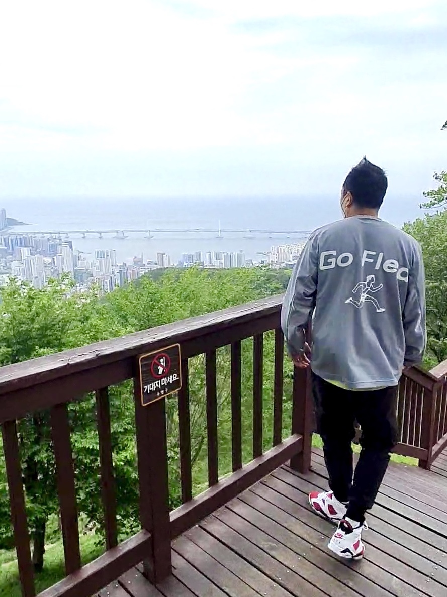 Jordan 6 Retro Carmine 2021, Nike x Cactus Plant Flea Market L/S Jersey Grey - US/EU 착용 스타일 - 1