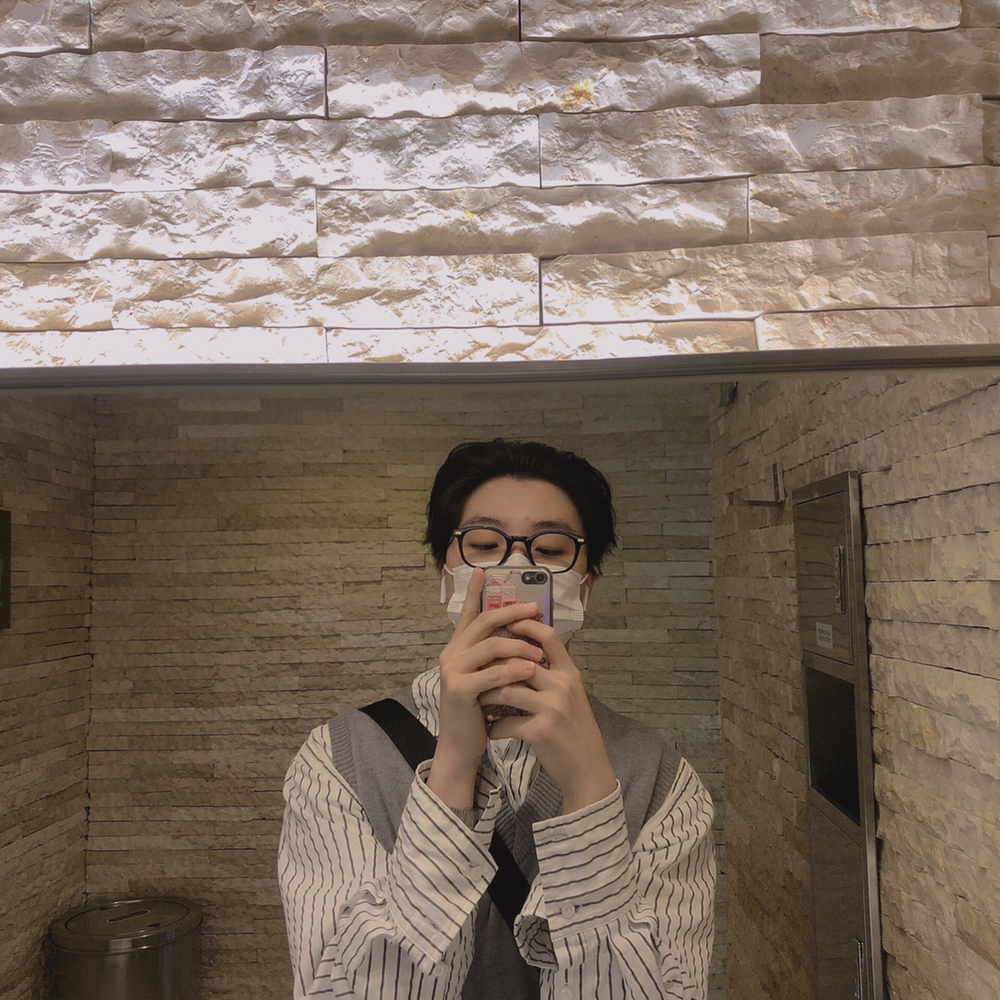 KREAM 프로필 이미지