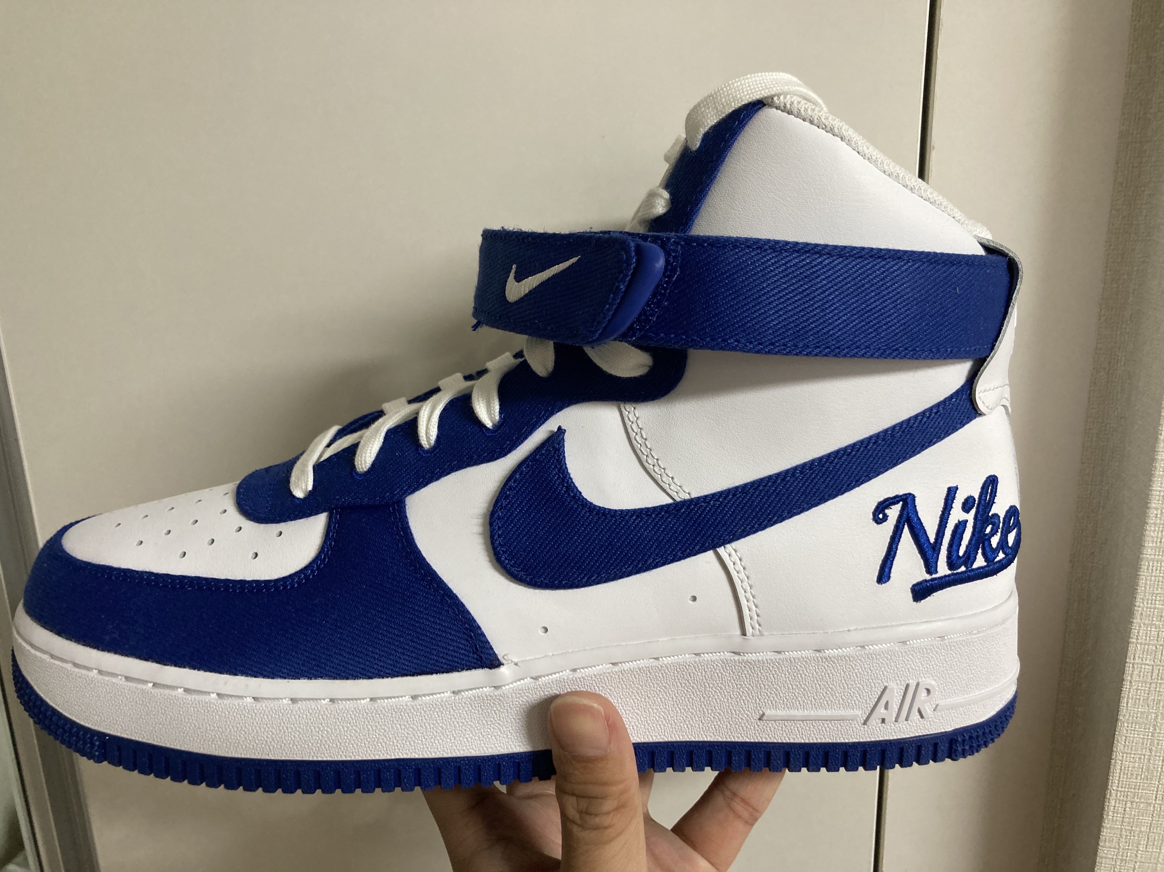 Nike Air Force 1 High '07 LV8 EMB Dodgers 착용 스타일