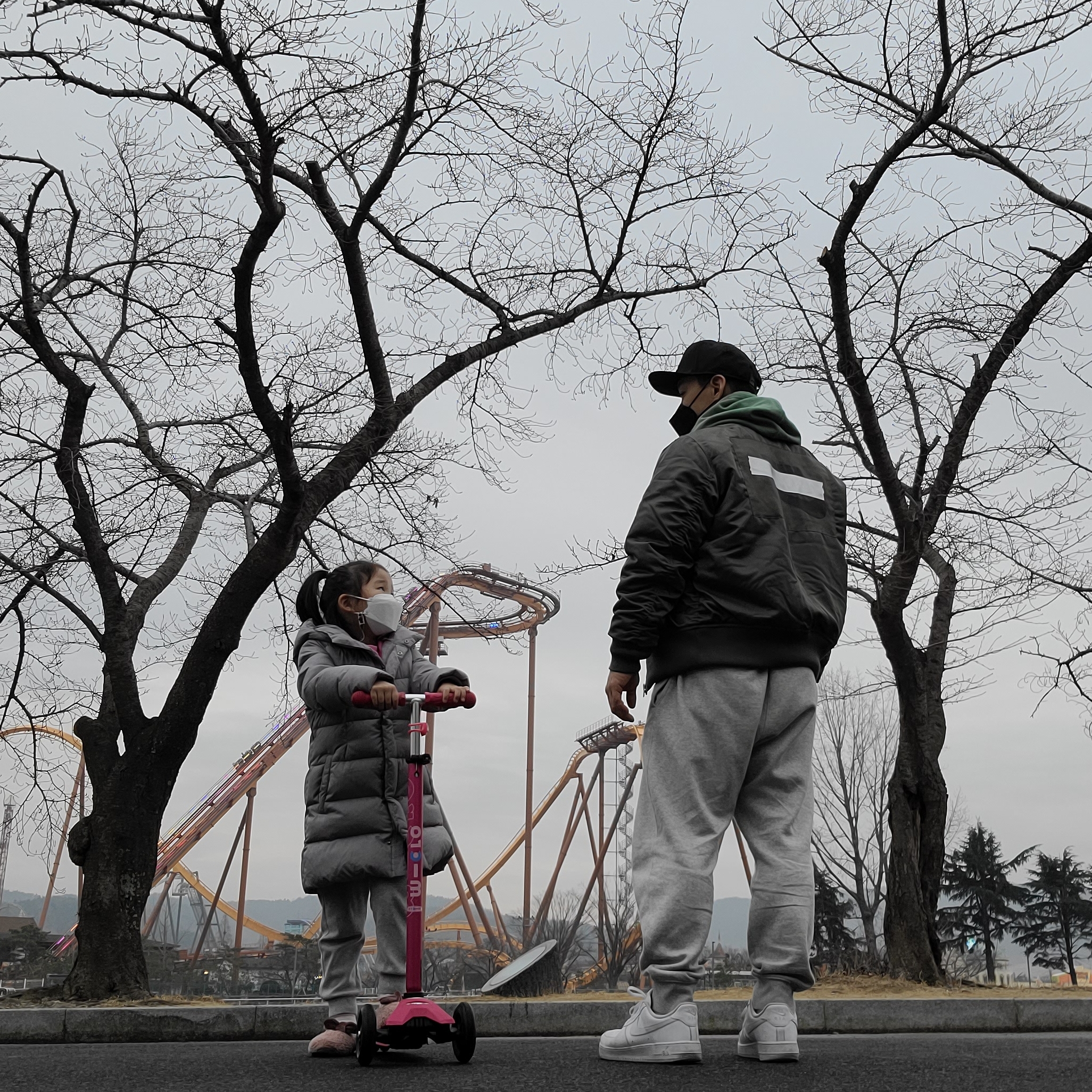 Nike NSW Punk Bomber Jacket - Asia, Nike Air Force 1 '07 Low White 착용 스타일