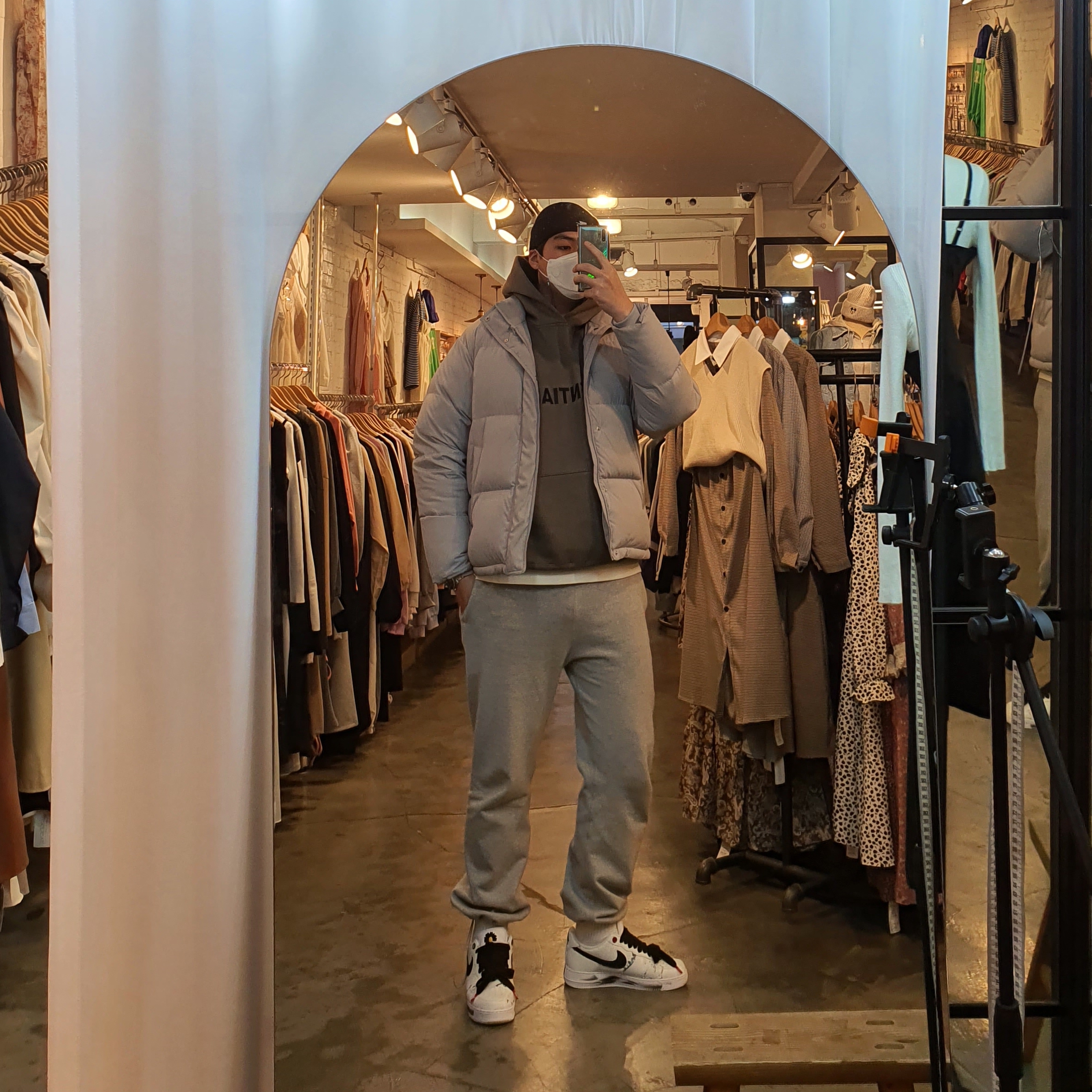 Nike x Peaceminusone Air Force 1 Low Para-Noise 2.0, Essentials 3D Silicon Applique Pullover Hoodie Taupe - 20FW 착용 스타일