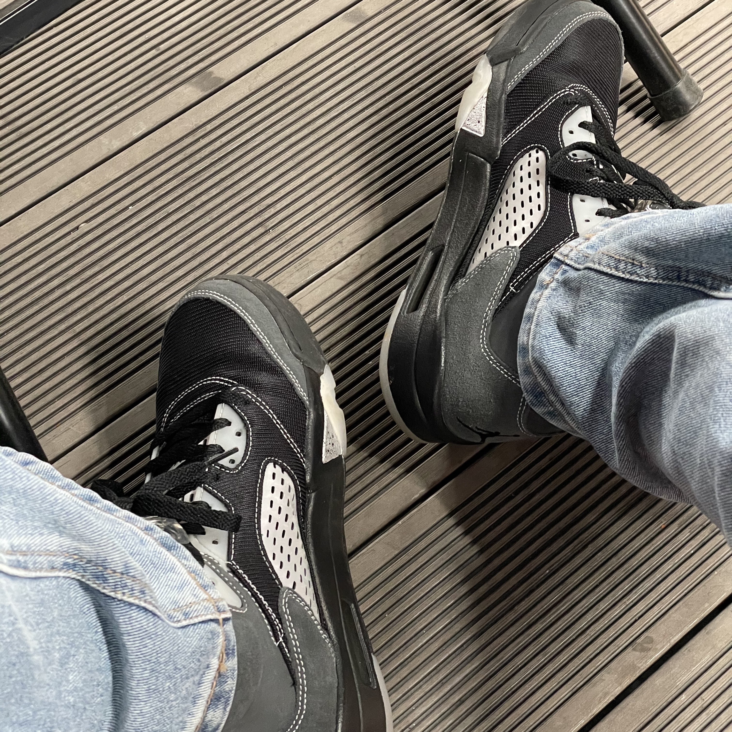 Jordan 5 Retro Anthracite 착용 스타일