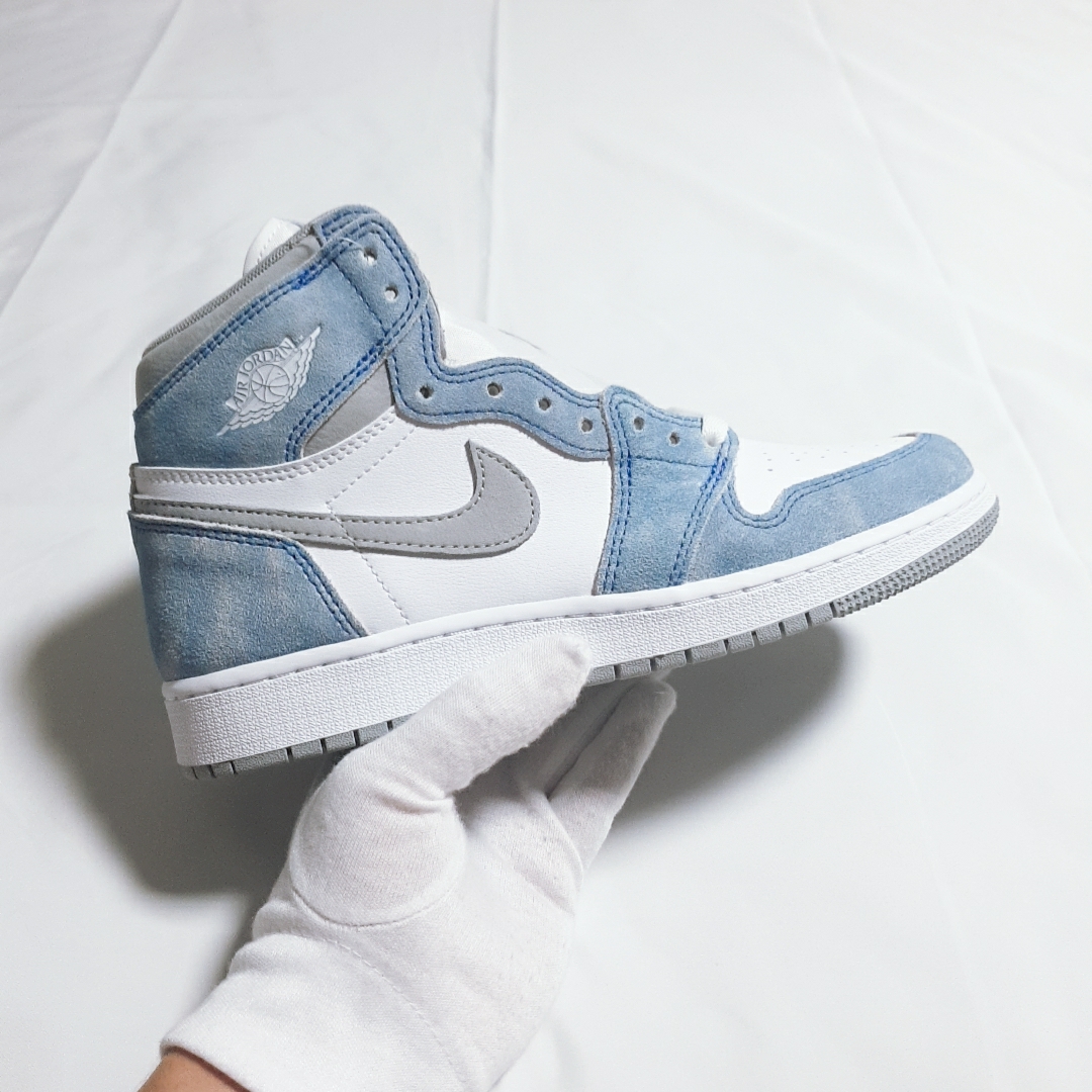 (GS) Jordan 1 Retro High OG Hyper Royal, Jordan 1 Retro High OG Hyper Royal 착용 스타일 - 1