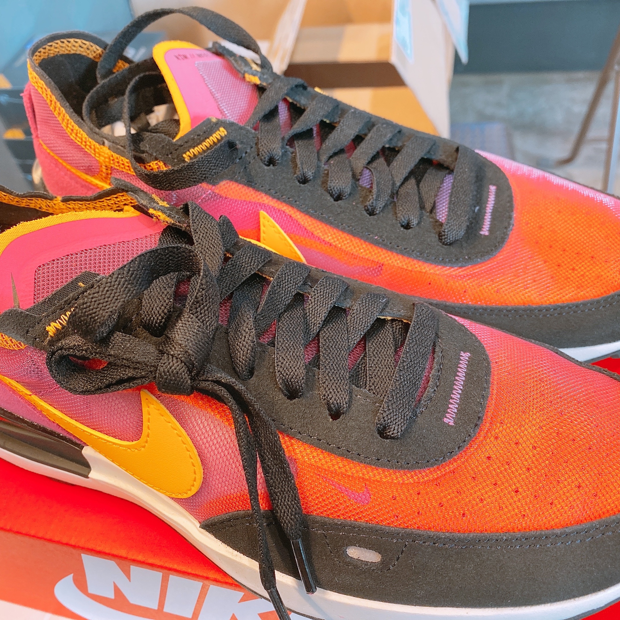 Nike Waffle One Active Fuchsia 착용 스타일 - 2